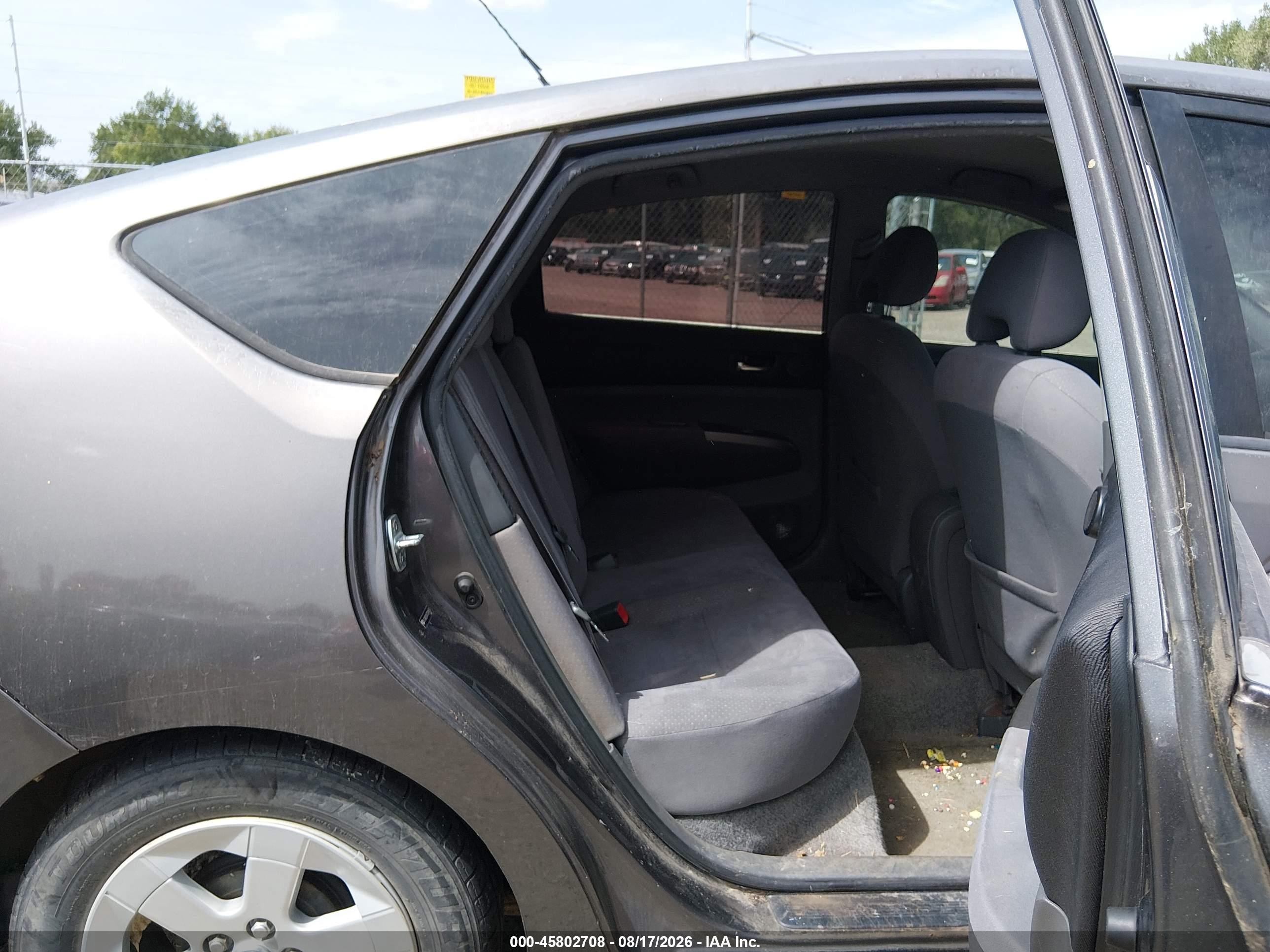 2007 Toyota Prius   Silver vin: JTDKB20U973245650
