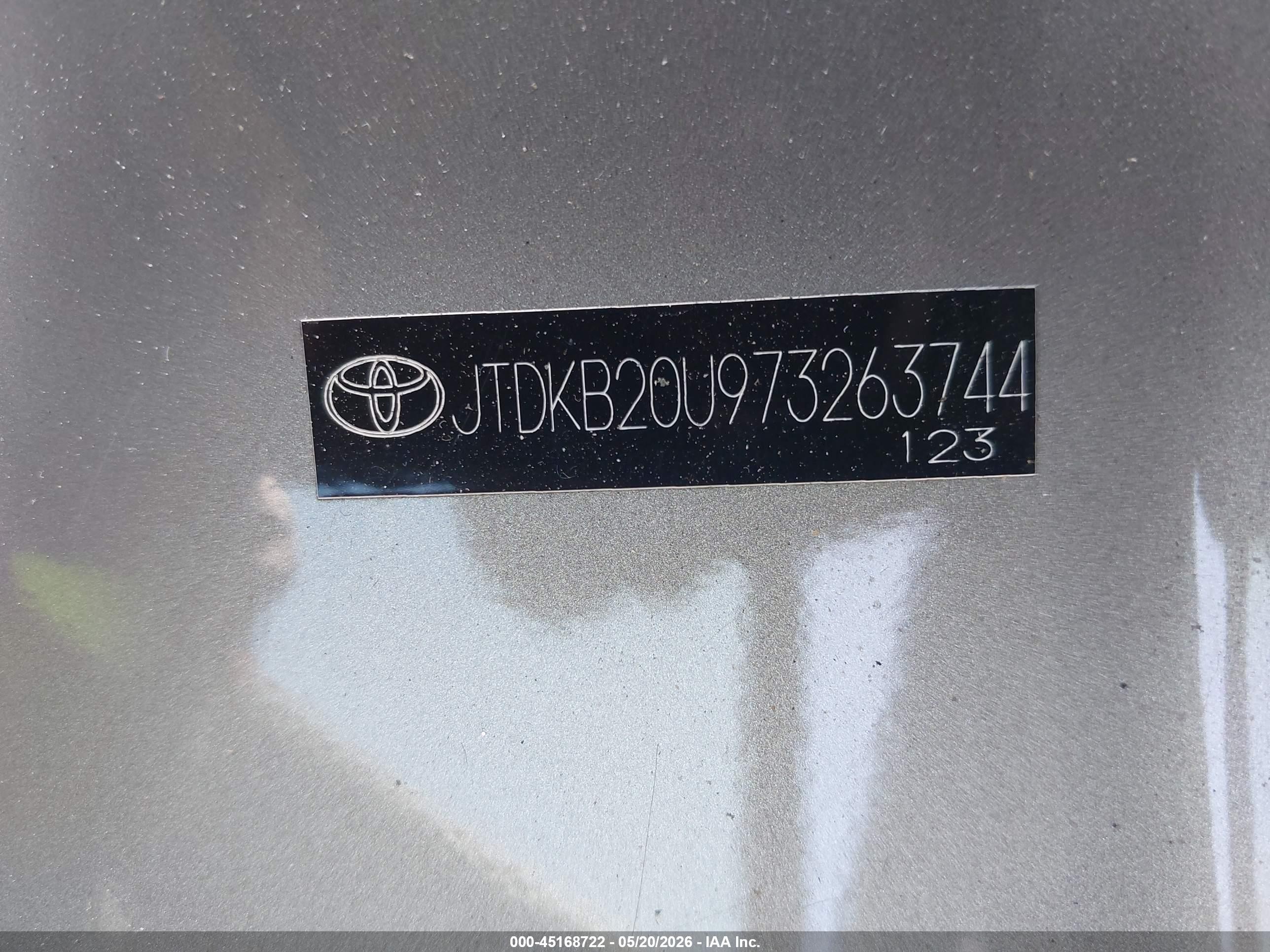 2007 Toyota Prius   Бежевый vin: JTDKB20U973263744