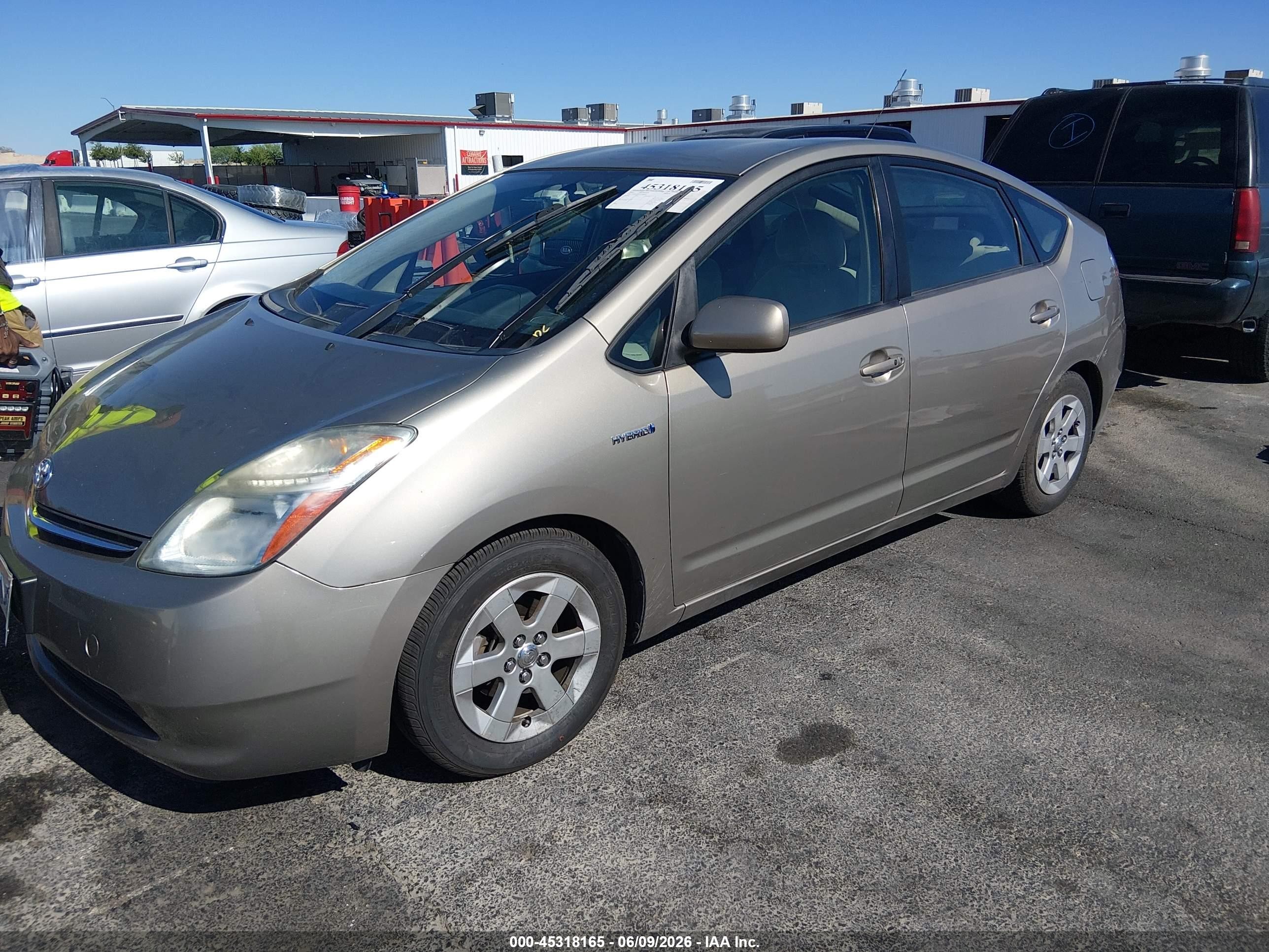 2007 Toyota Prius   Gold vin: JTDKB20U973268152