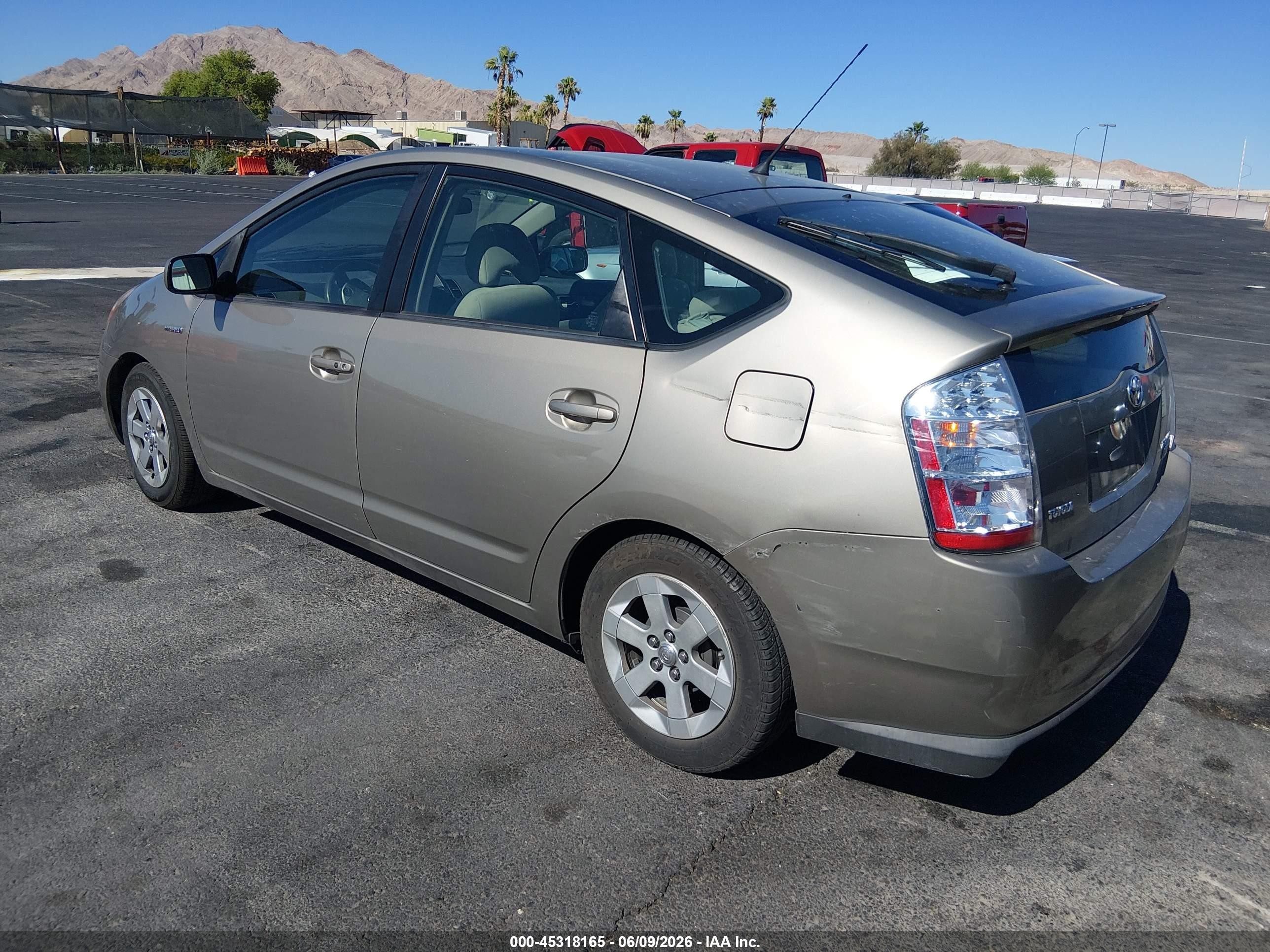 2007 Toyota Prius   Gold vin: JTDKB20U973268152