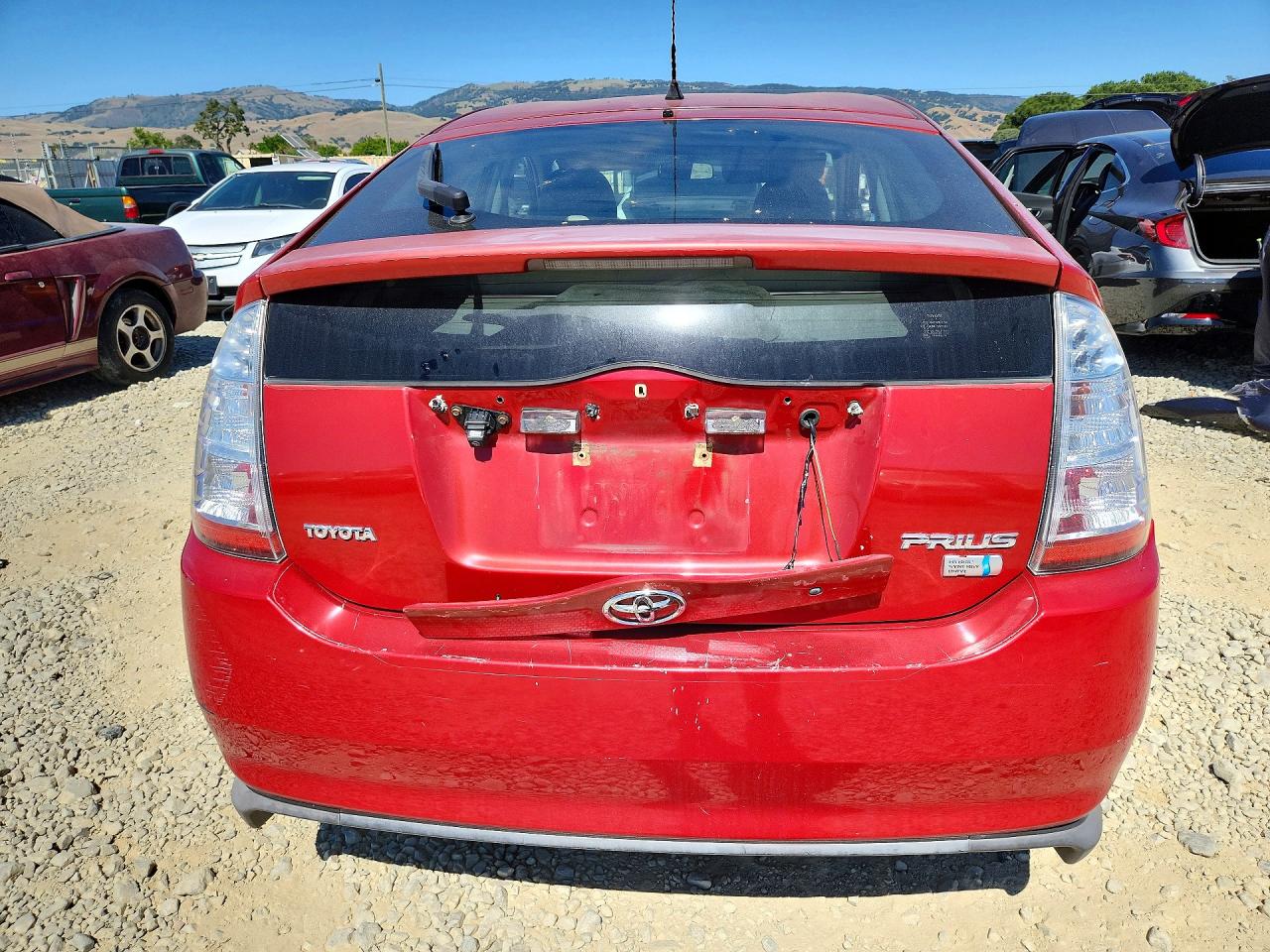 2007 Toyota Prius Base Red vin: JTDKB20U973275585