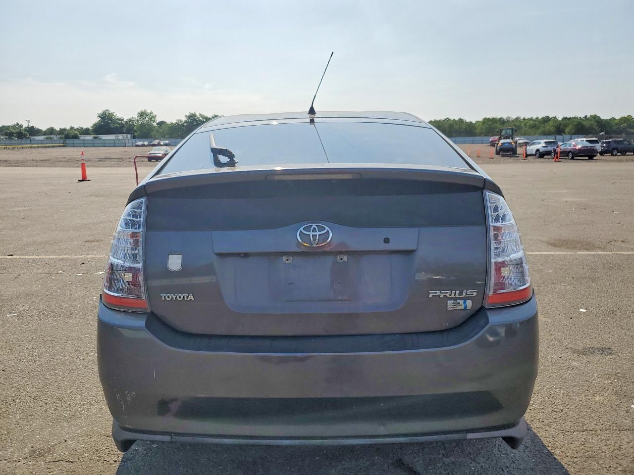 2007 Toyota Prius Base Gray vin: JTDKB20U973295061