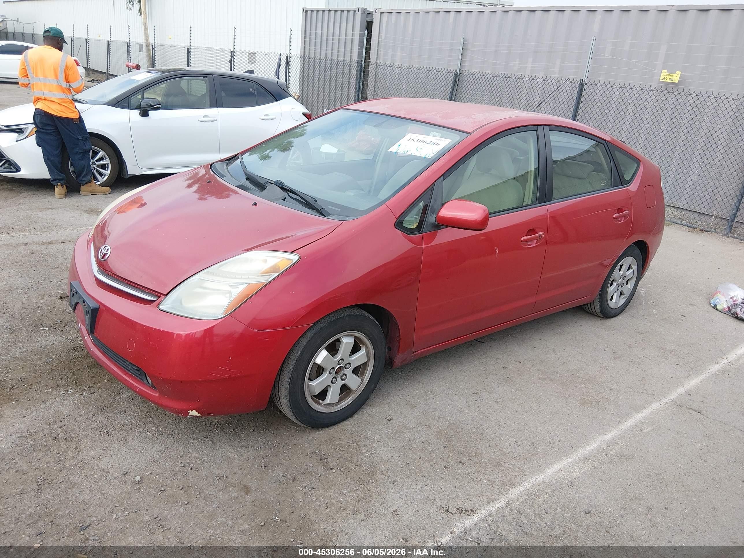 2007 Toyota Prius   Красный vin: JTDKB20U977084175