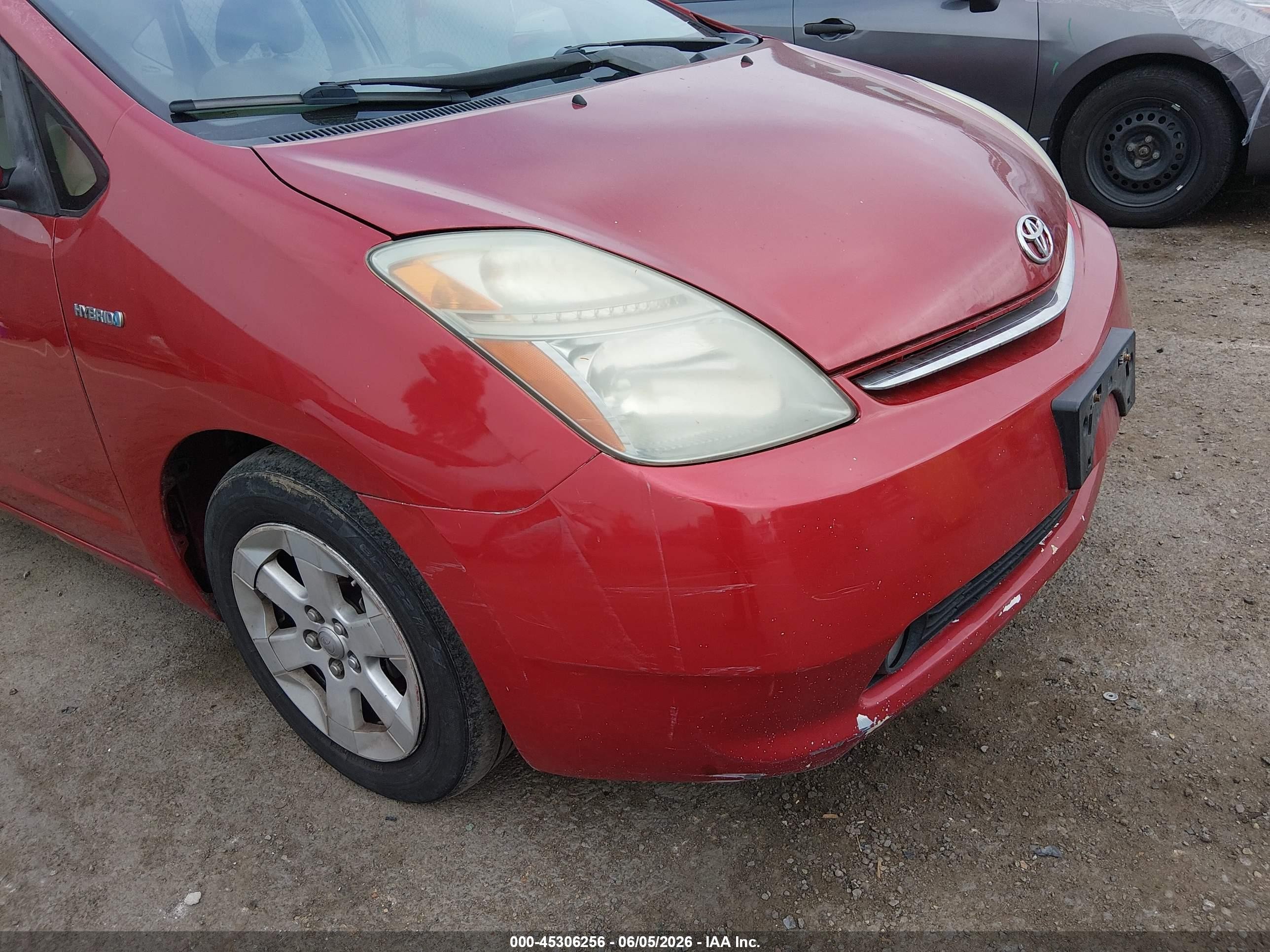 2007 Toyota Prius   Красный vin: JTDKB20U977084175