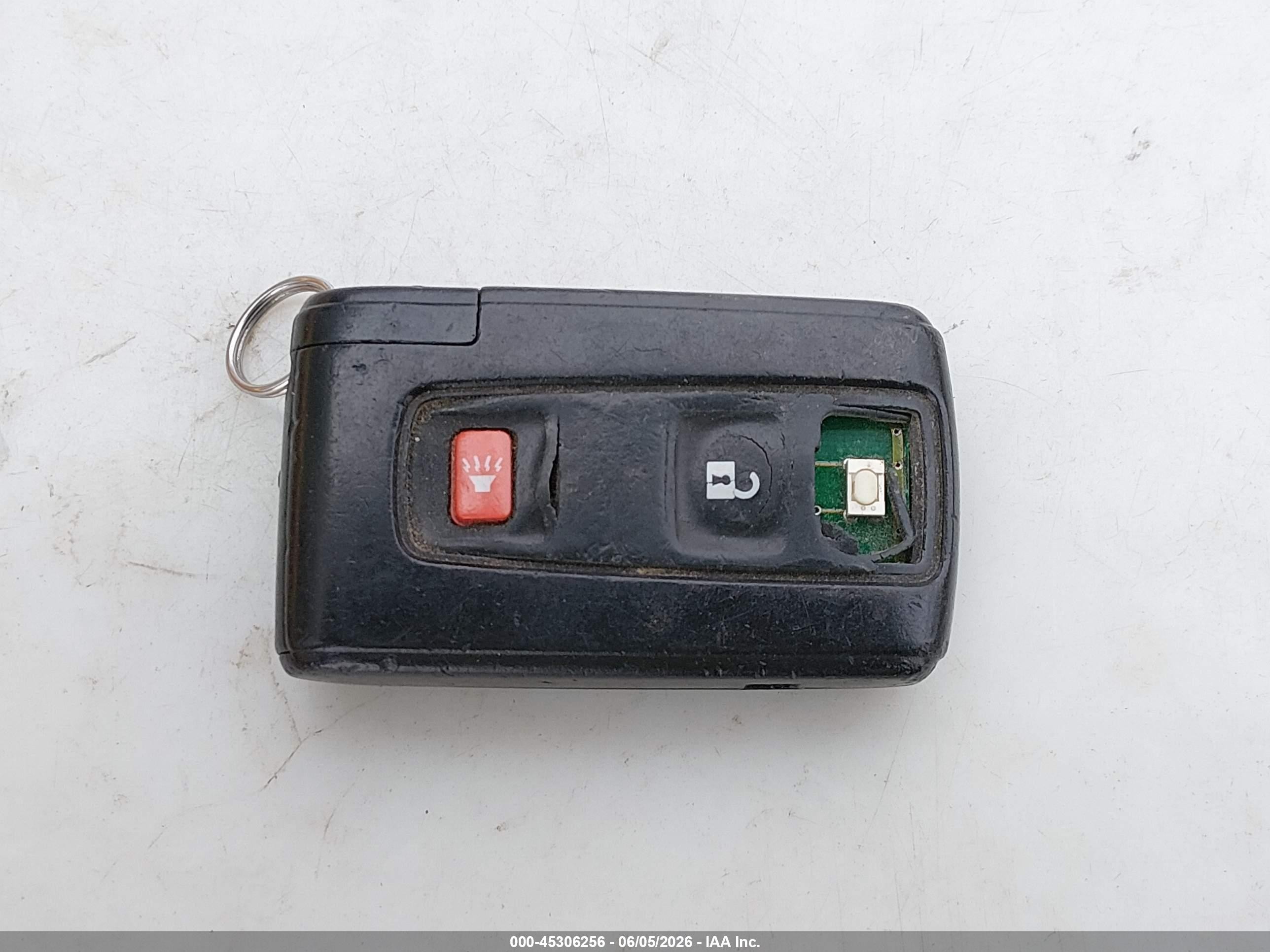 2007 Toyota Prius   Красный vin: JTDKB20U977084175