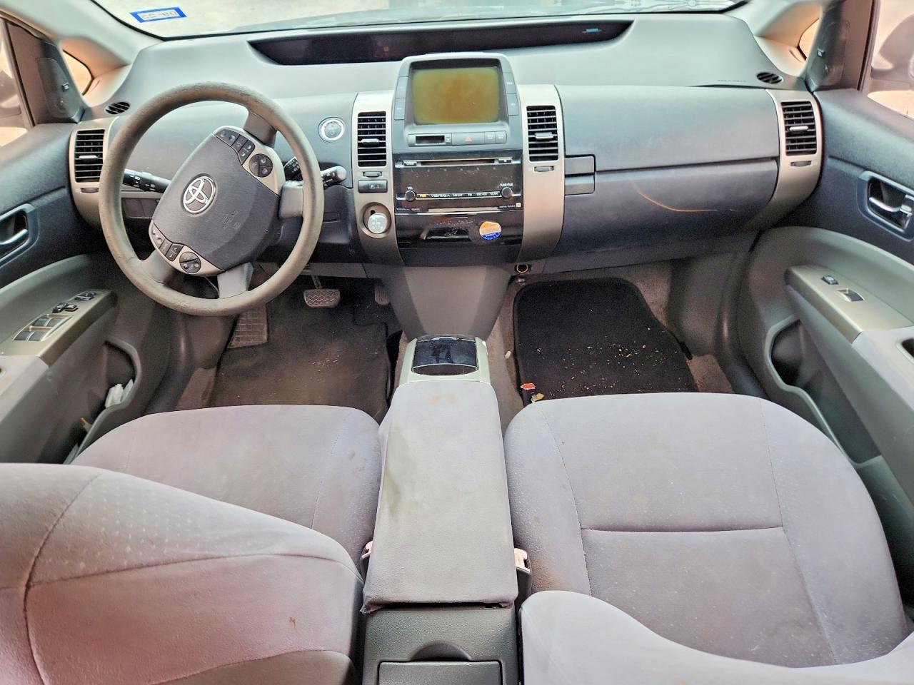 2007 Toyota Prius Silver vin: JTDKB20U977089151