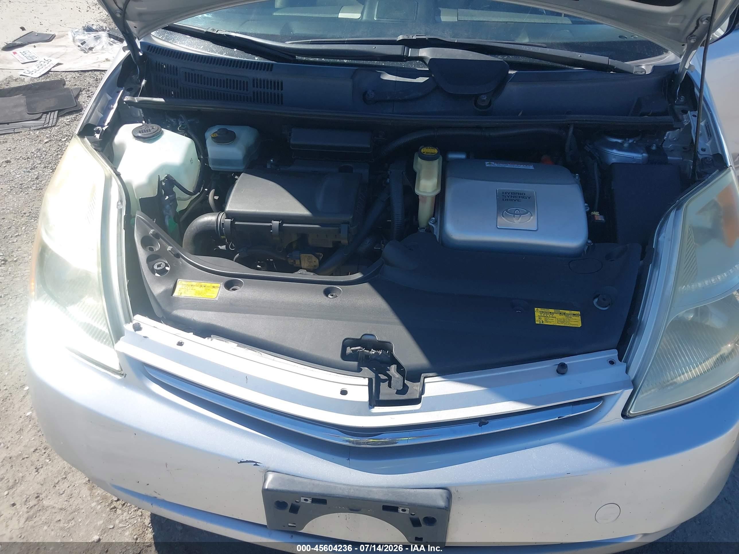 2007 Toyota Prius   Silver vin: JTDKB20U977558562
