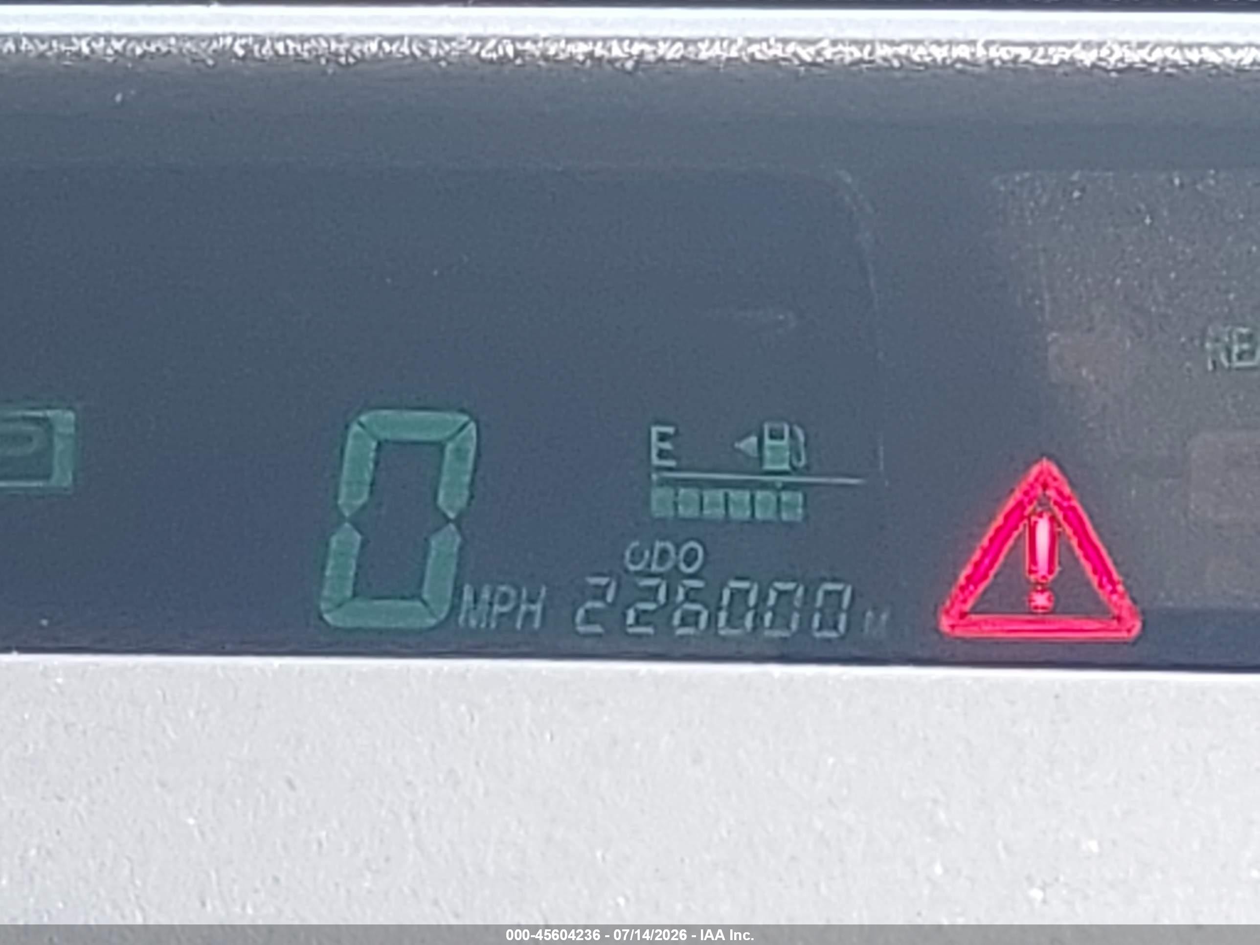 2007 Toyota Prius   Silver vin: JTDKB20U977558562