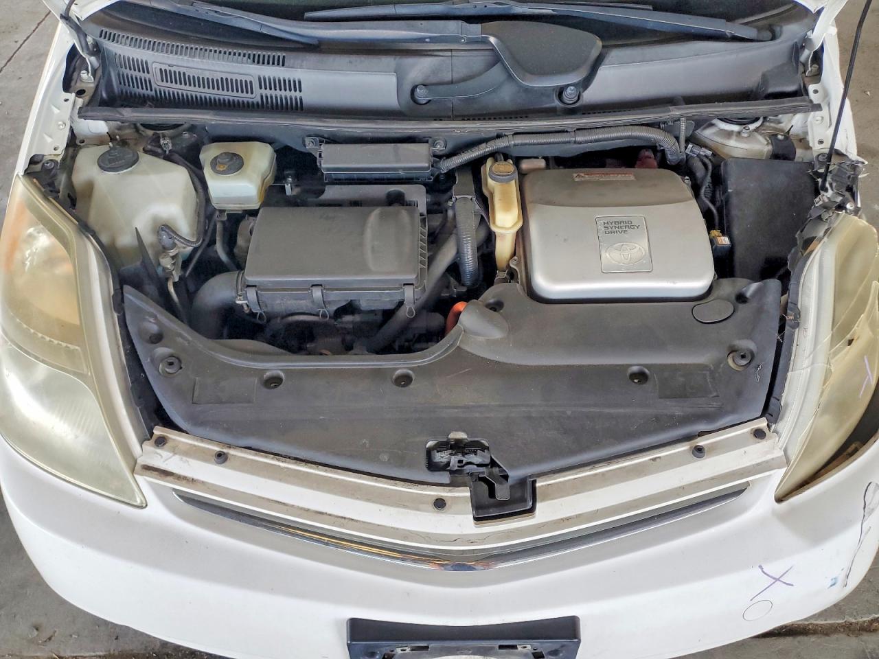 2007 Toyota Prius Base White vin: JTDKB20U977567973