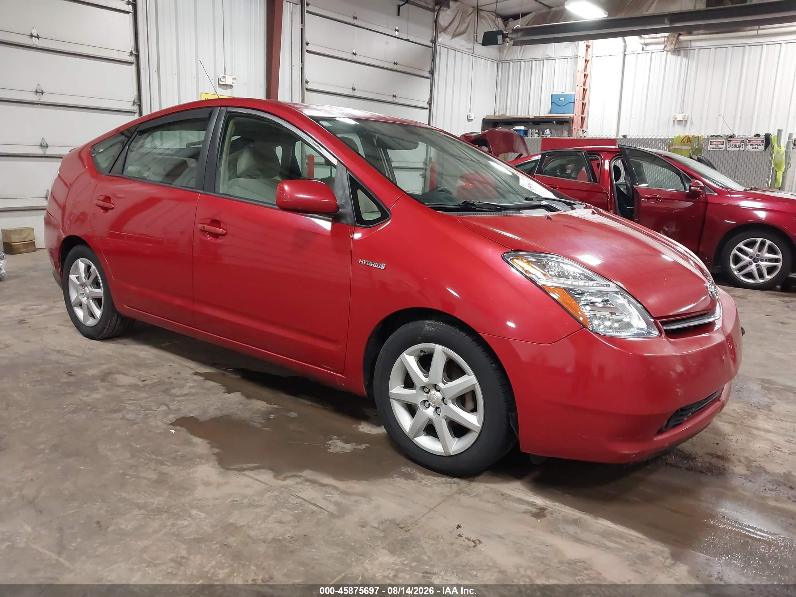 2007 Toyota Prius Touring Red vin: JTDKB20U977573224