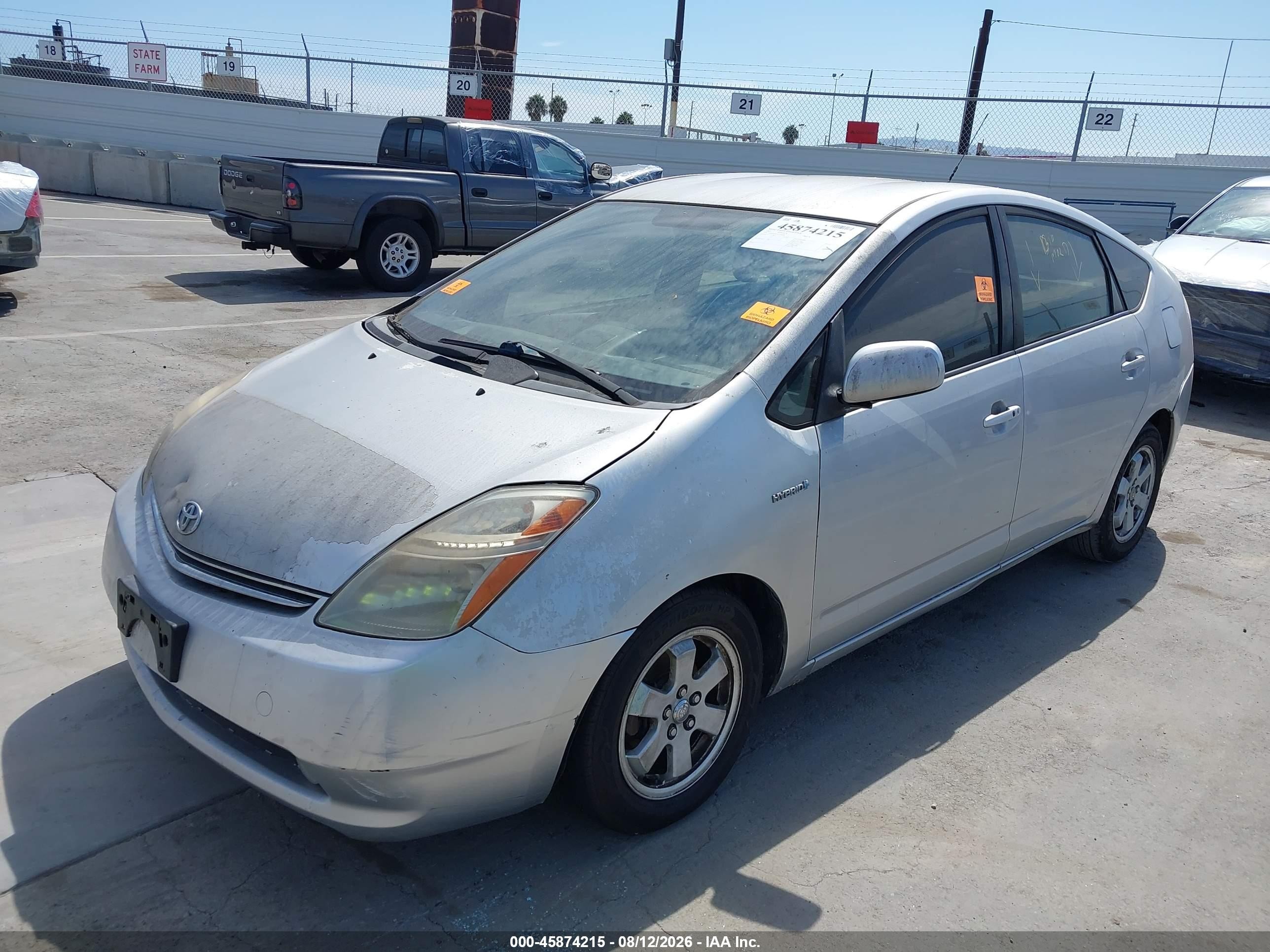 2007 Toyota Prius   Silver vin: JTDKB20U977574048