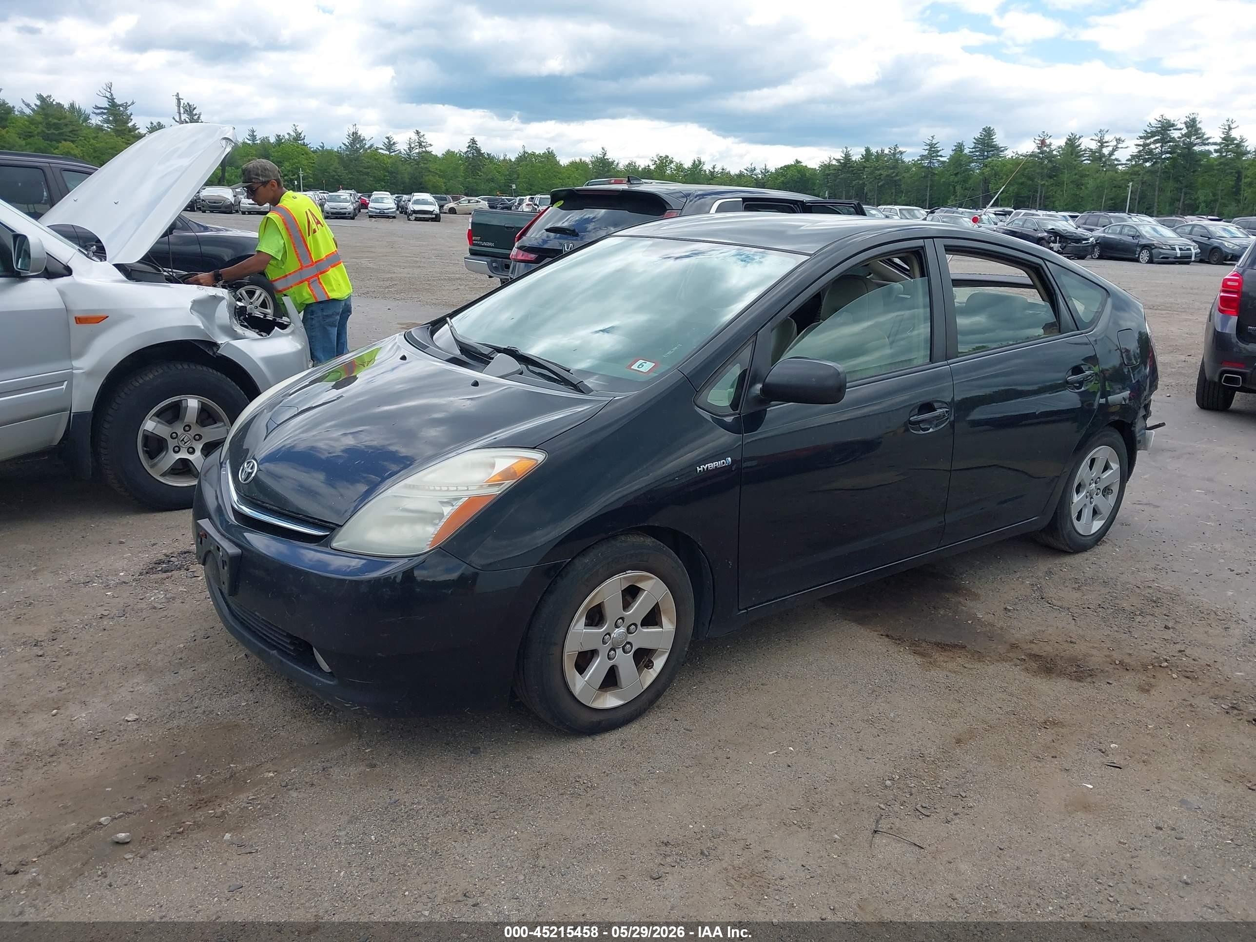 2007 Toyota Prius   Black vin: JTDKB20U977582943
