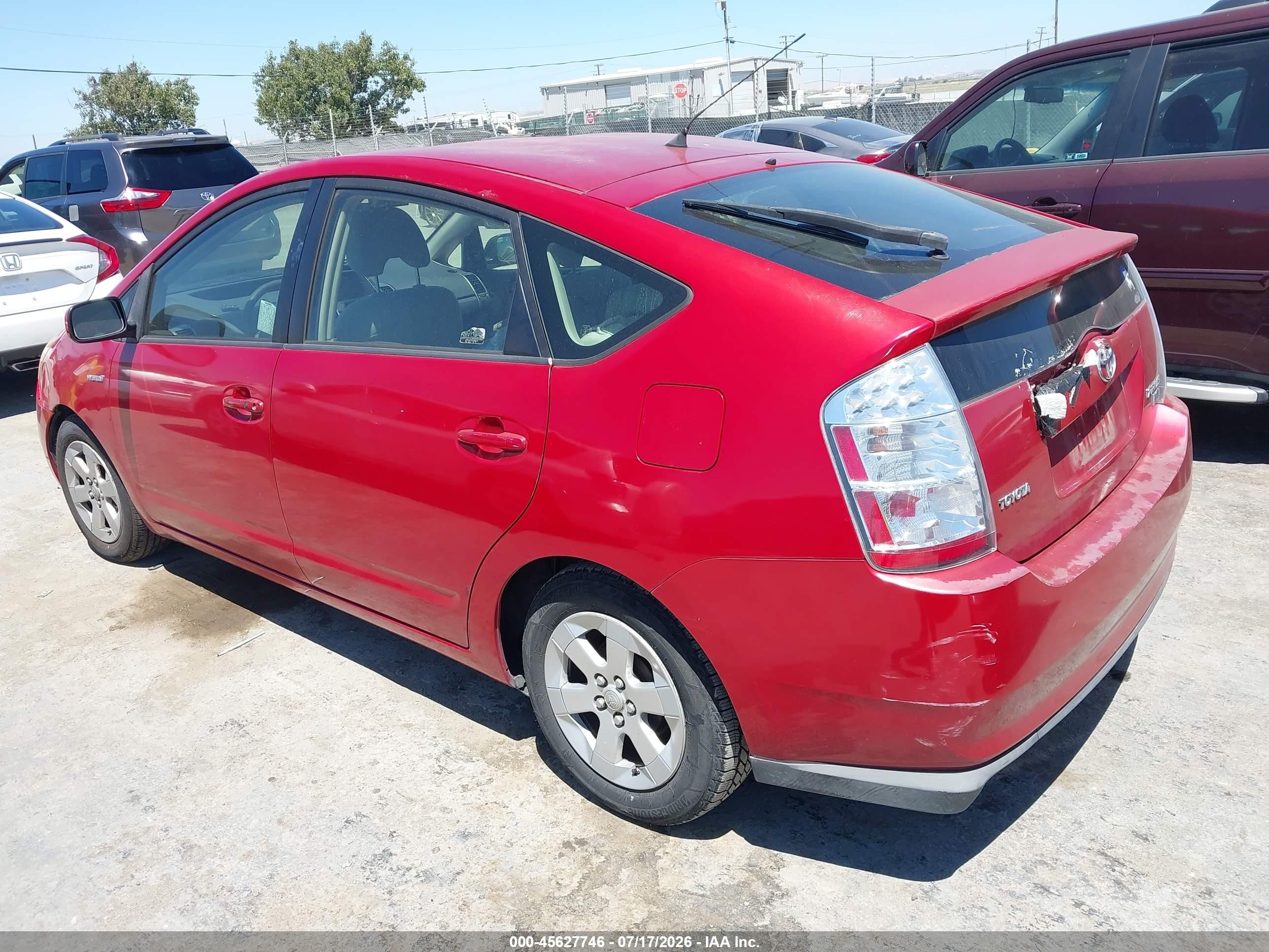 2007 Toyota Prius   Red vin: JTDKB20U977587351