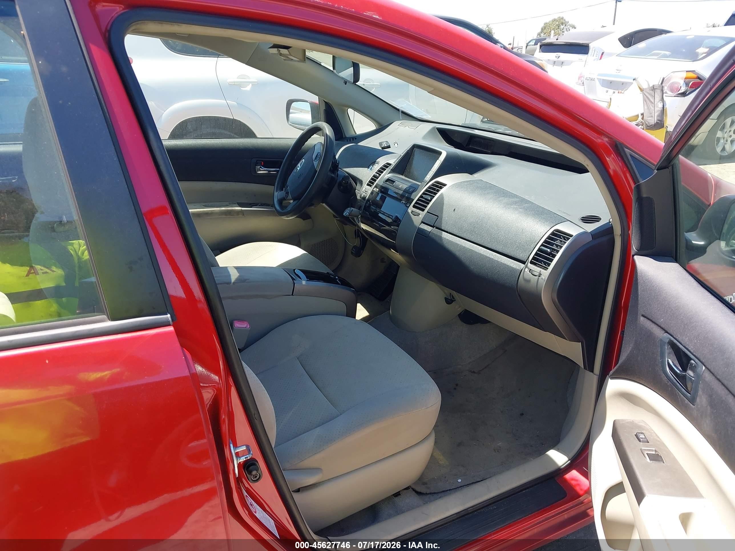 2007 Toyota Prius   Red vin: JTDKB20U977587351