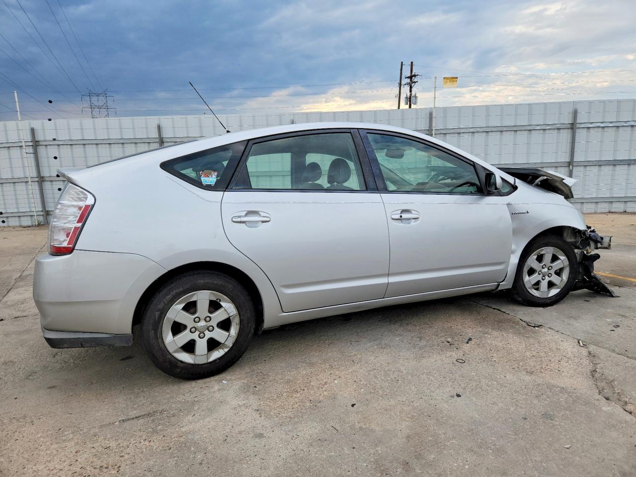 2007 Toyota Prius Base Silver vin: JTDKB20U977592341