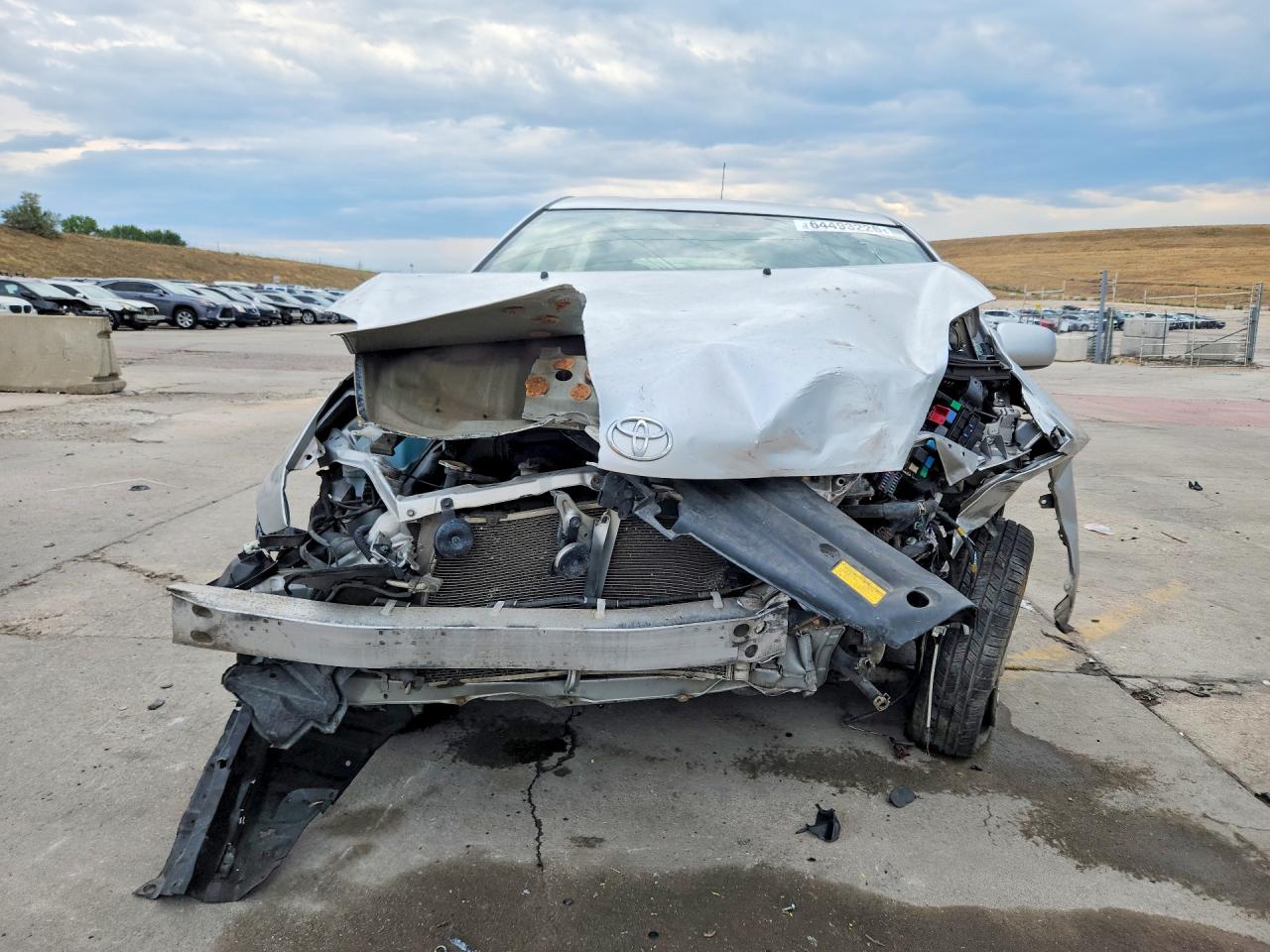 2007 Toyota Prius Base Silver vin: JTDKB20U977592341