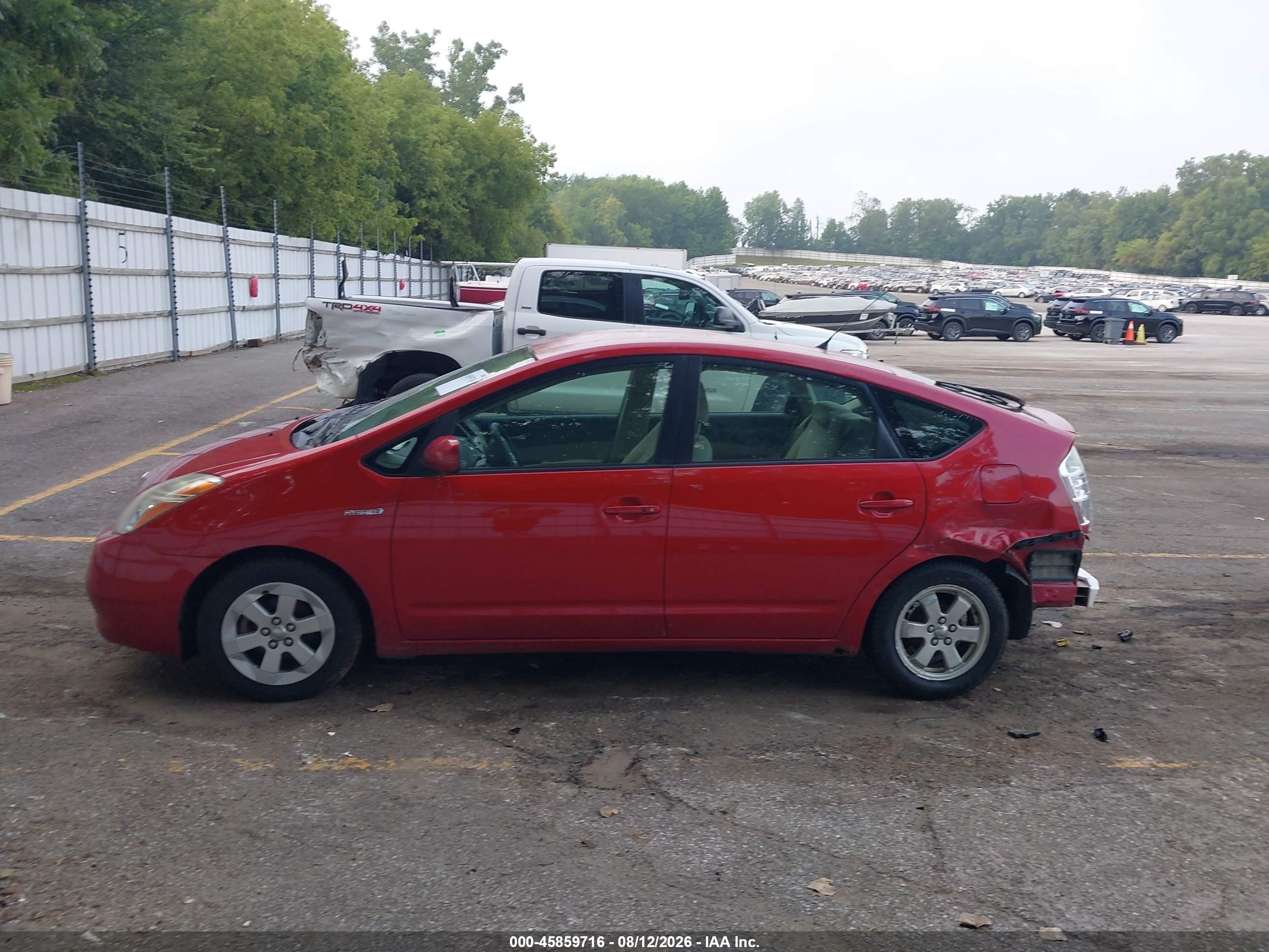 2007 Toyota Prius   Red vin: JTDKB20U977608280