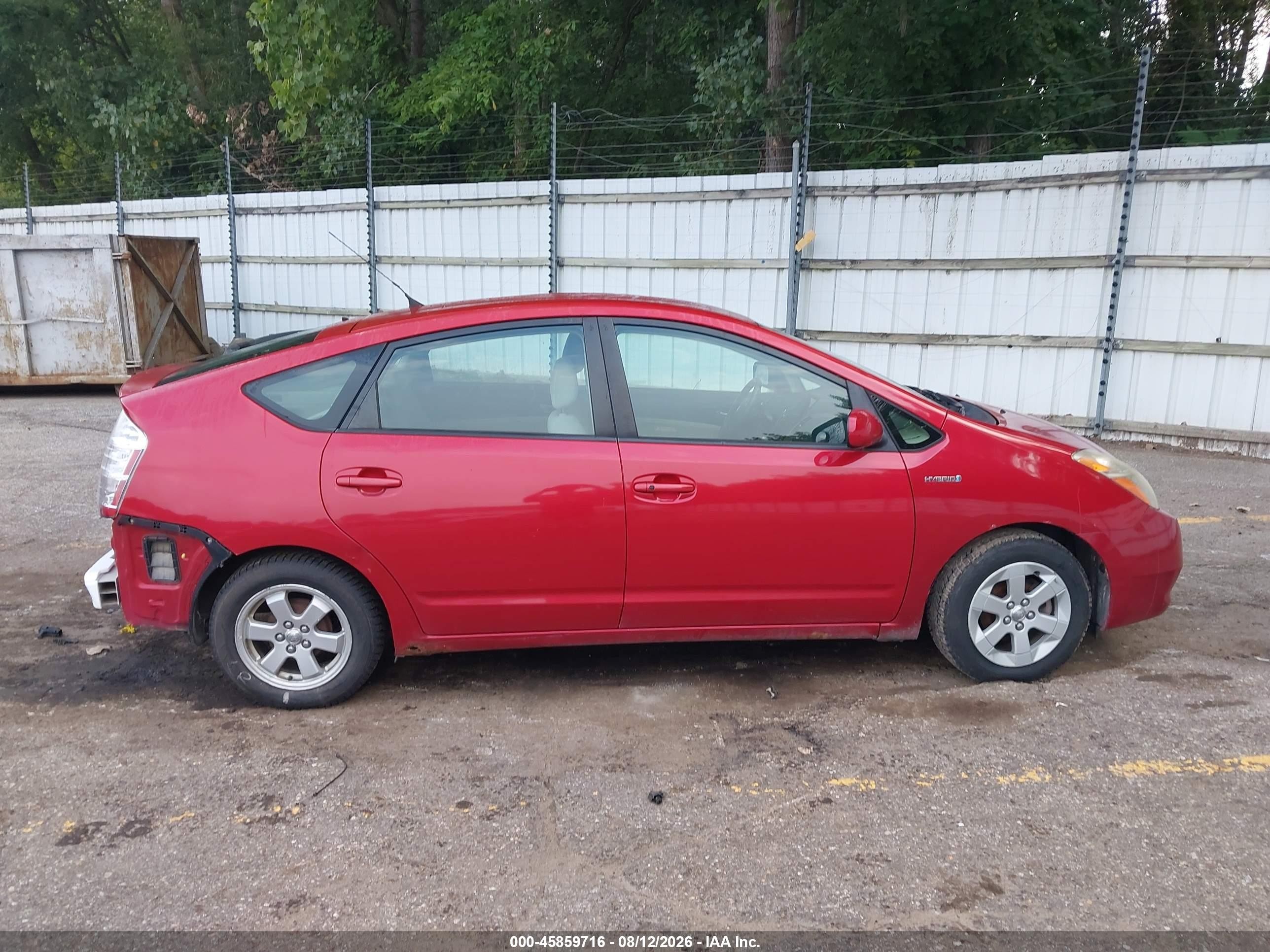 2007 Toyota Prius   Red vin: JTDKB20U977608280