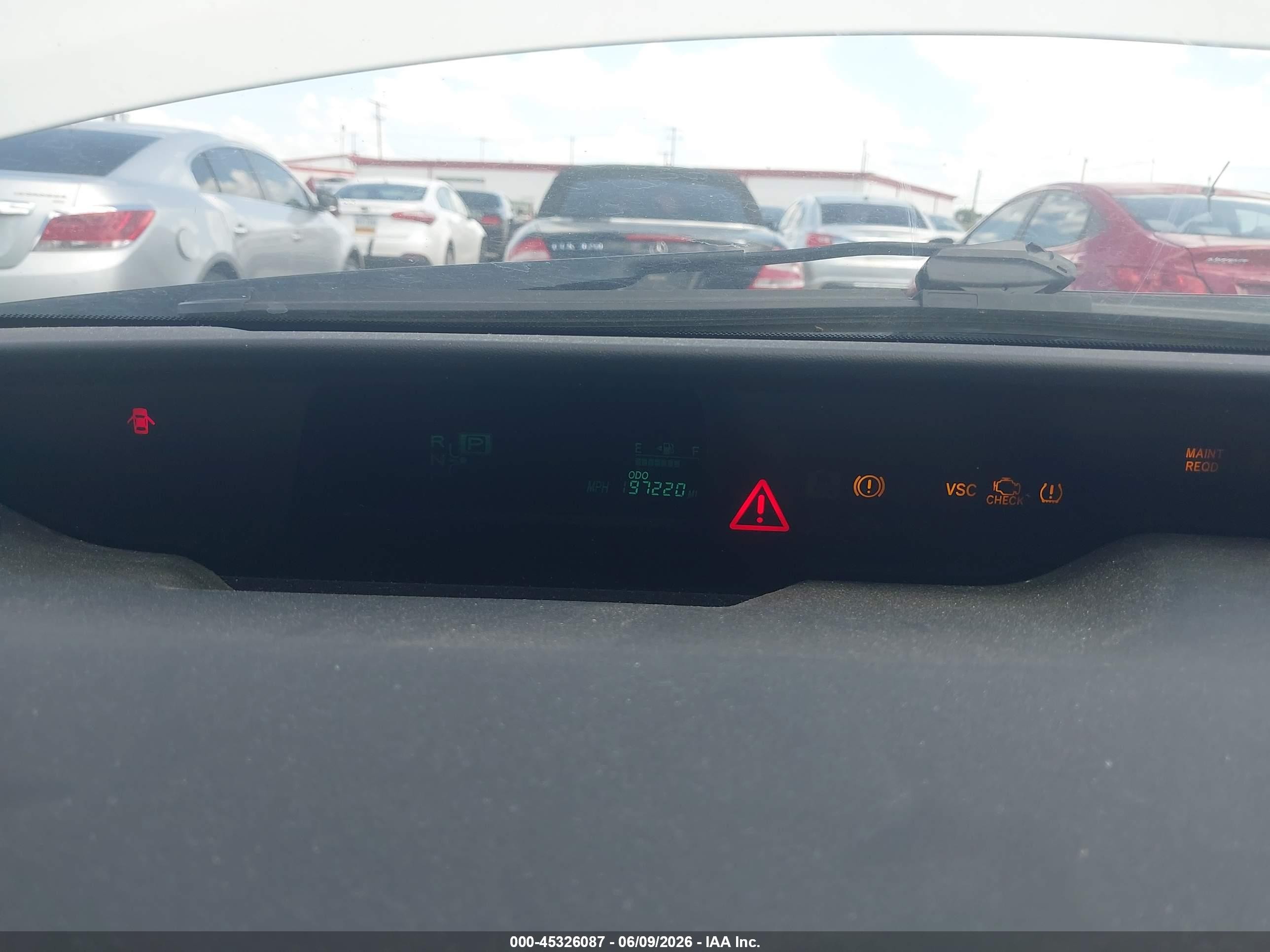 2007 Toyota Prius   White vin: JTDKB20U977619022