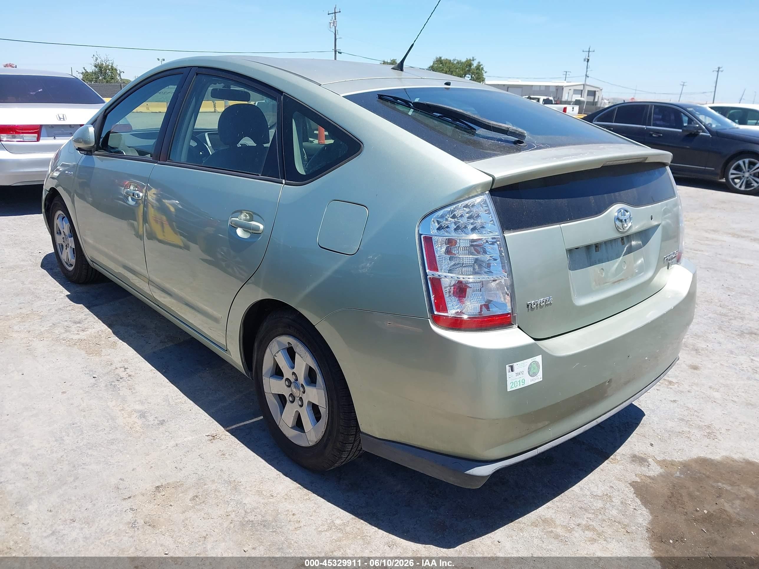 2007 Toyota Prius   Green vin: JTDKB20U977640873