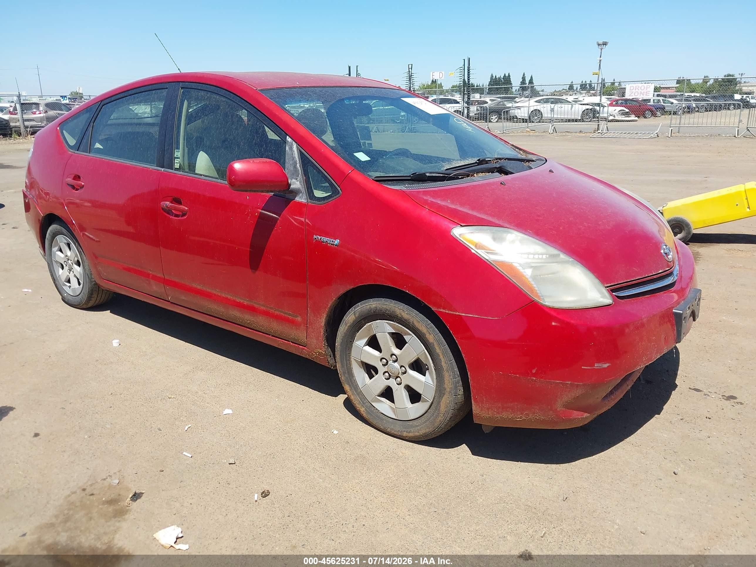 2007 Toyota Prius   Red vin: JTDKB20U977652750
