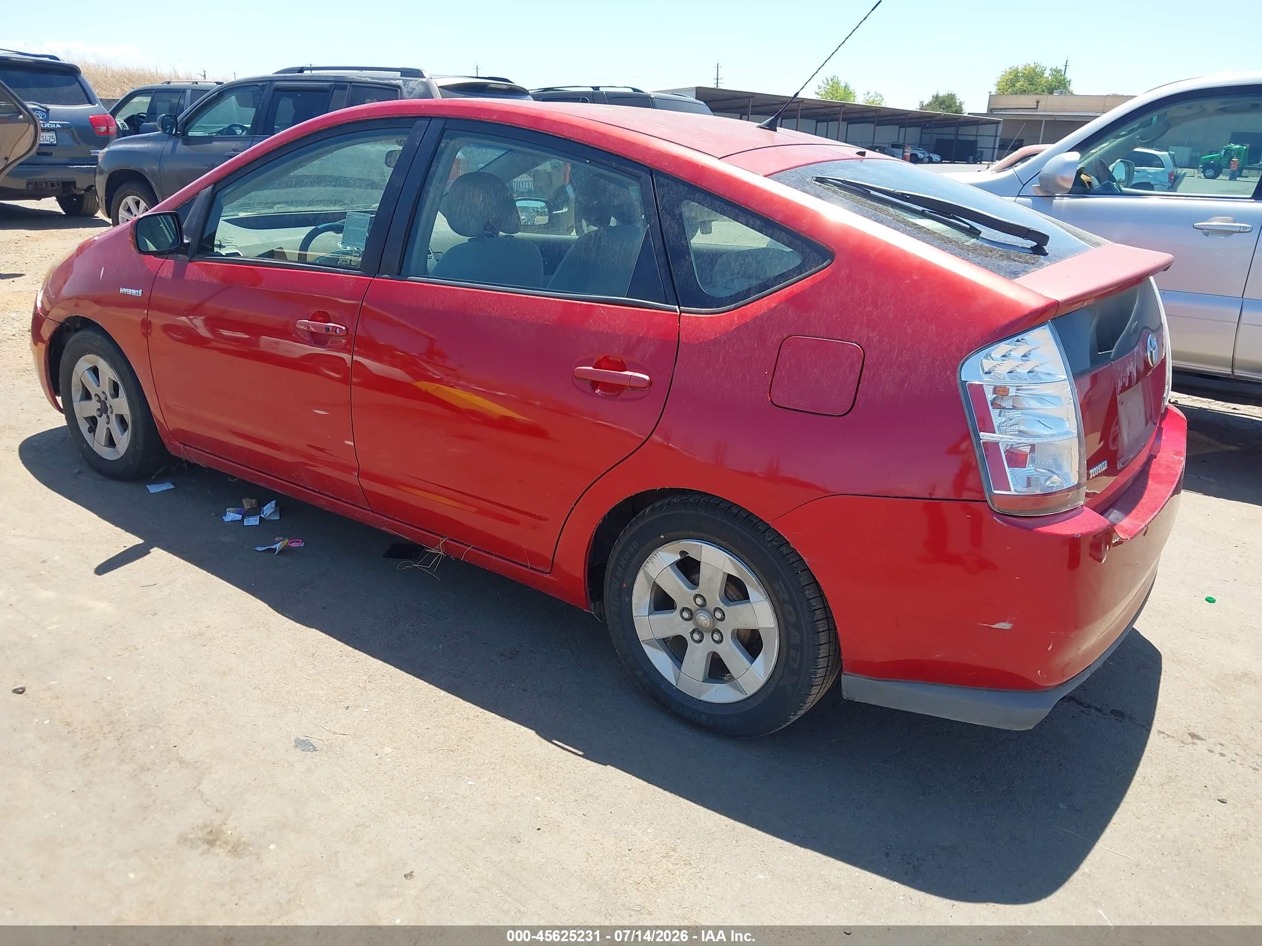 2007 Toyota Prius   Red vin: JTDKB20U977652750