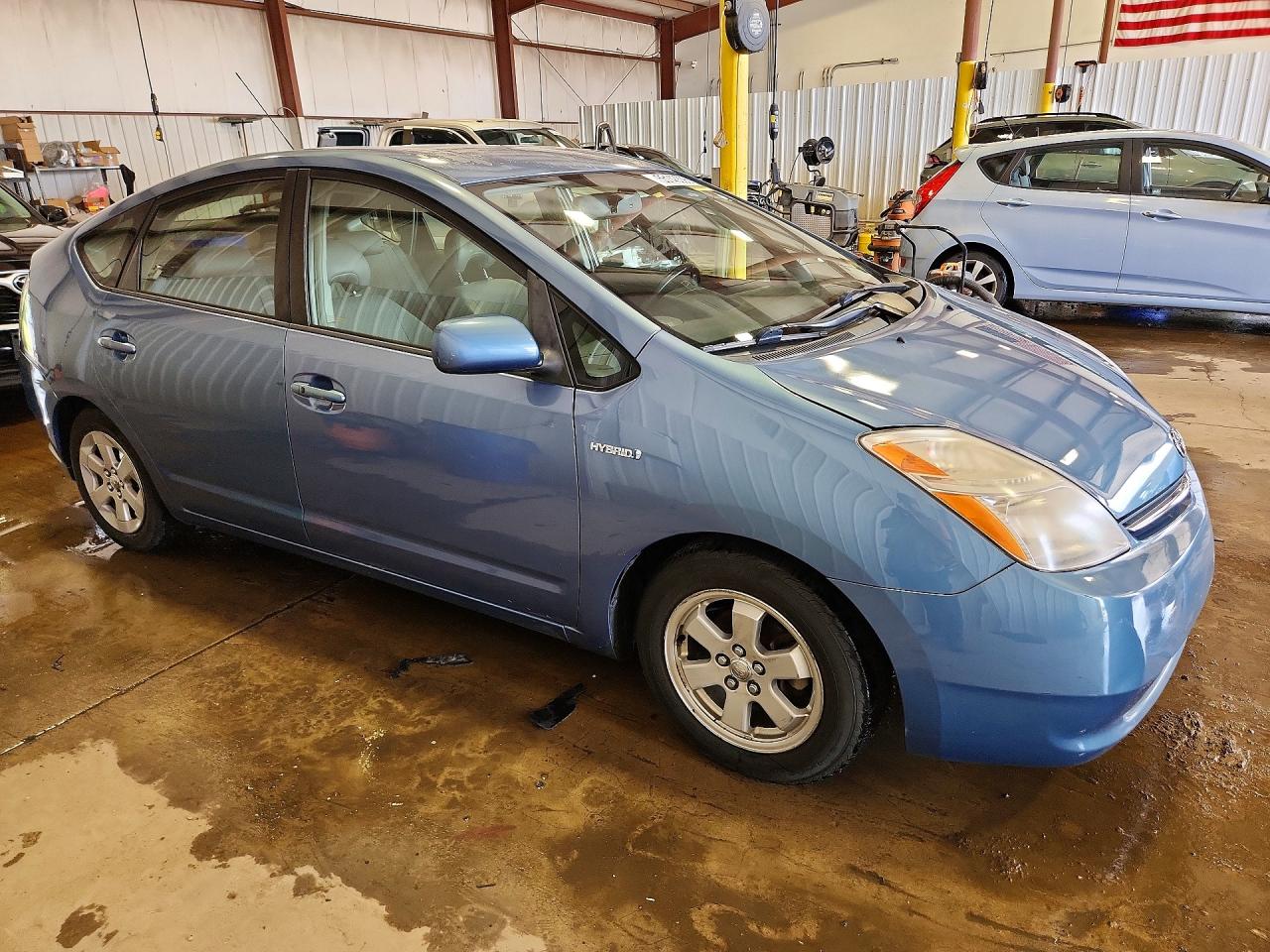 2007 Toyota Prius Base Blue vin: JTDKB20U977681360