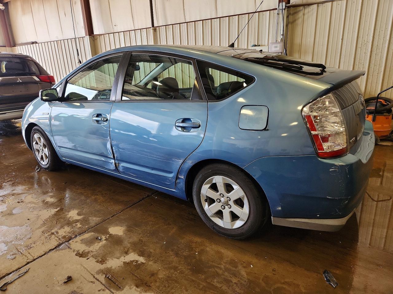 2007 Toyota Prius Base Blue vin: JTDKB20U977681360
