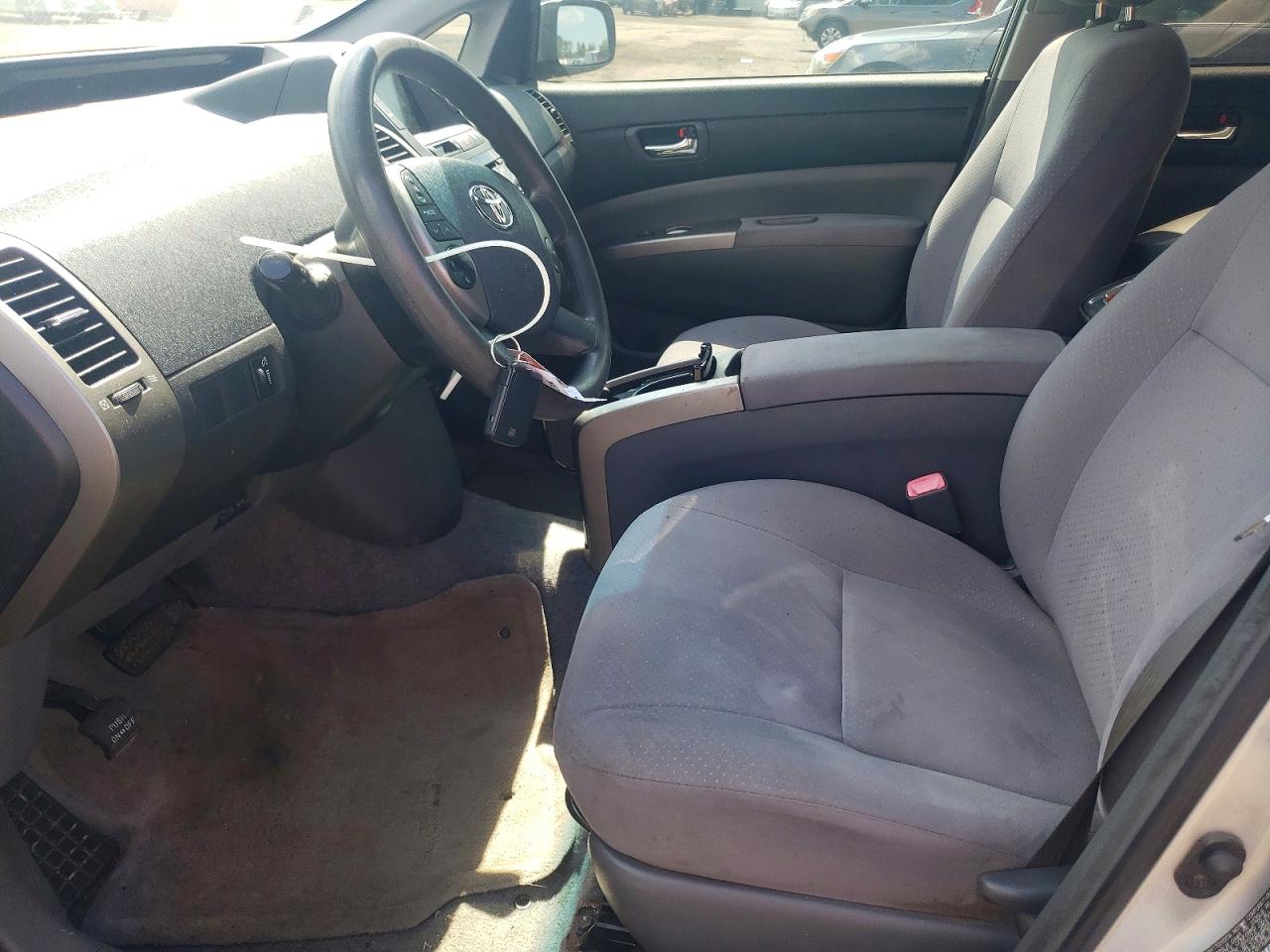 2007 Toyota Prius Base Silver vin: JTDKB20U977684047
