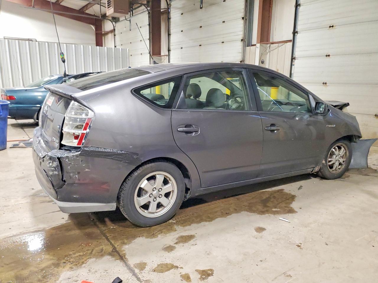 2008 Toyota Prius Base Серый vin: JTDKB20U983303032