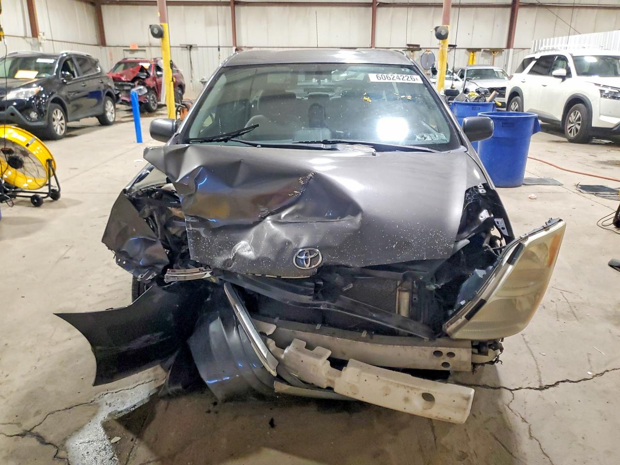 2008 Toyota Prius Base Серый vin: JTDKB20U983303032