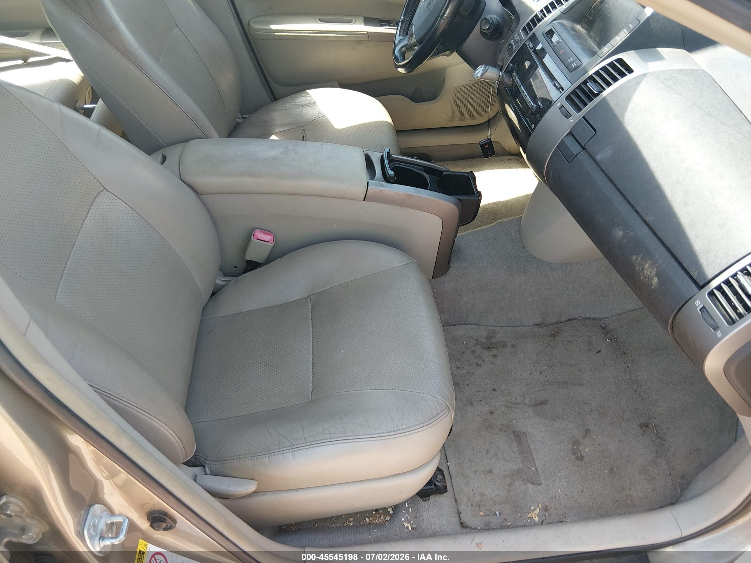 2008 Toyota Prius Touring Gold vin: JTDKB20U983310417