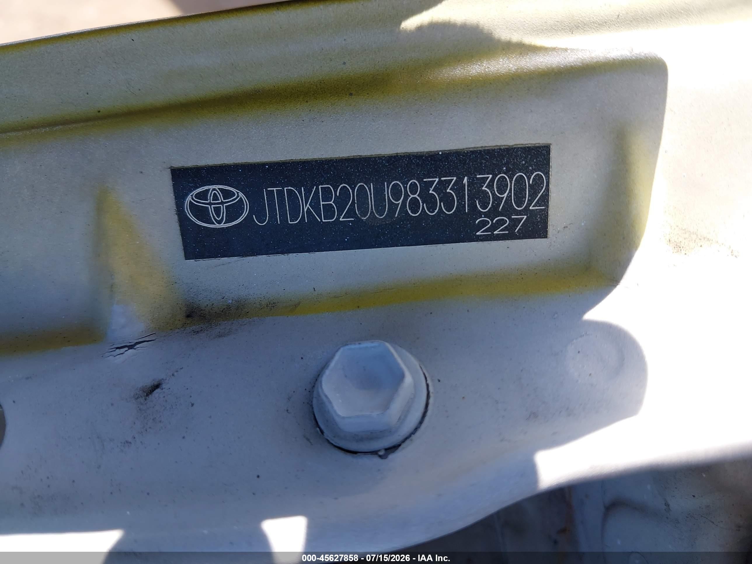 2008 Toyota Prius   Silver vin: JTDKB20U983313902