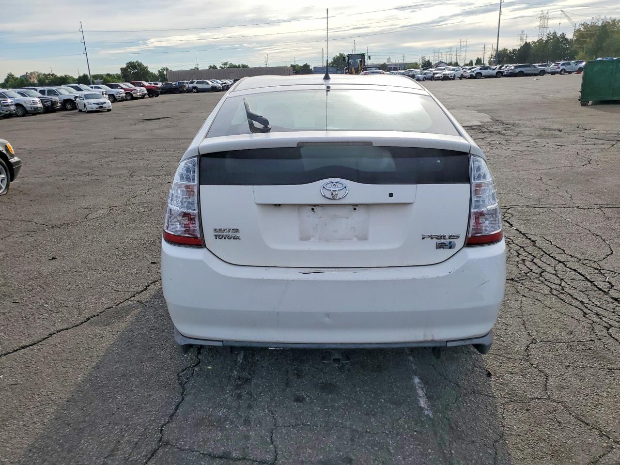 2008 Toyota Prius Base Белый vin: JTDKB20U983338329