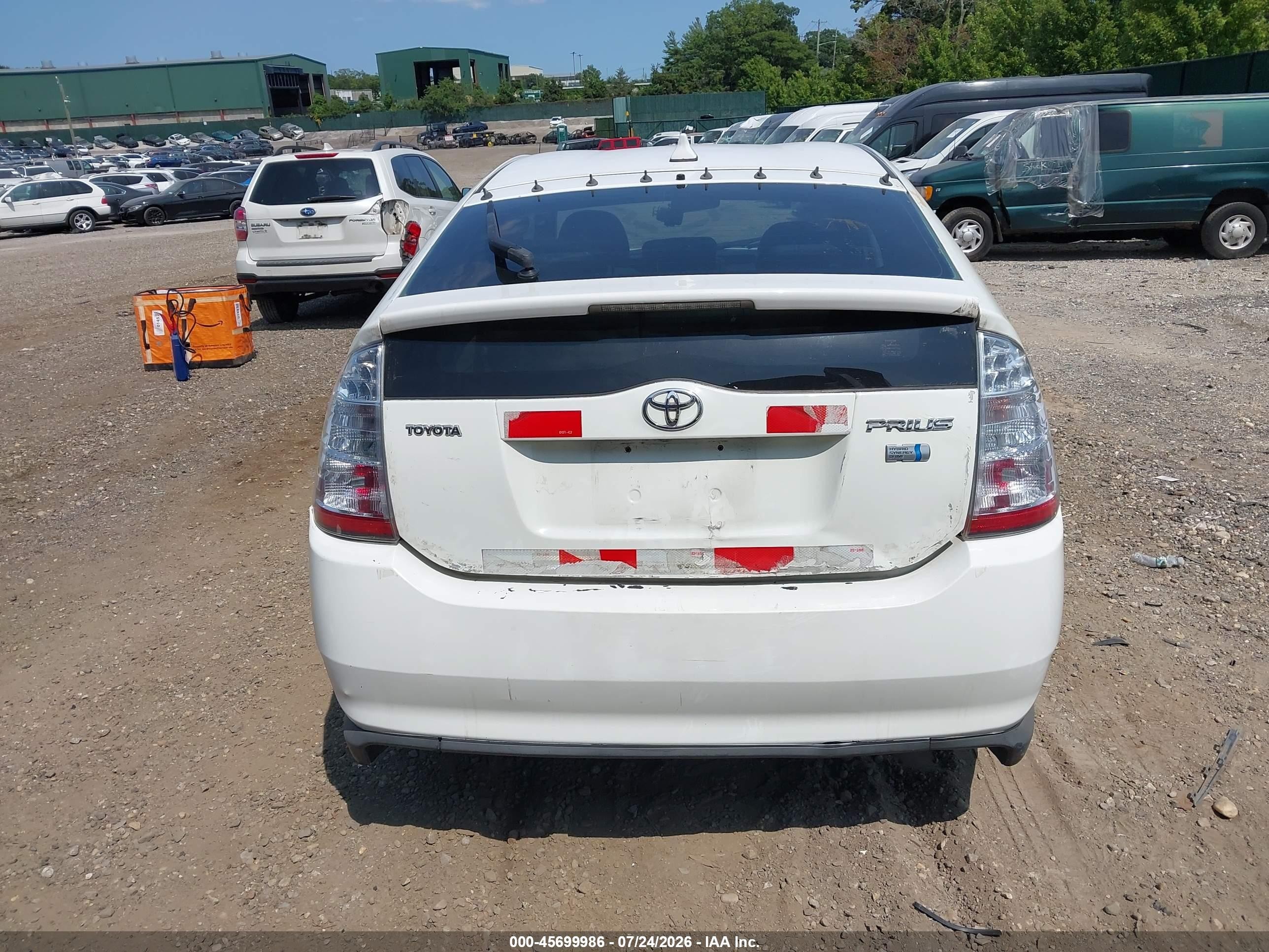 2008 Toyota Prius White vin: JTDKB20U983344129