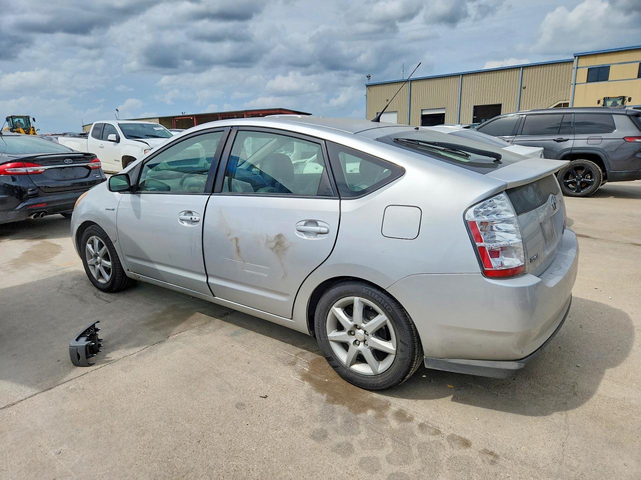 2008 Toyota Prius Touring Silver vin: JTDKB20U983344504