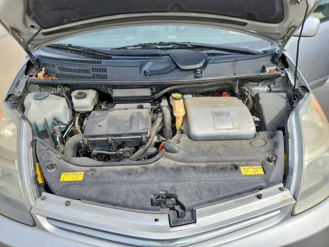 2008 Toyota Prius Touring Silver vin: JTDKB20U983344504