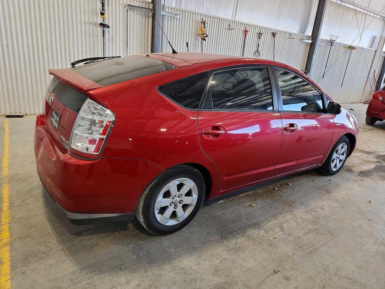 2008 Toyota Prius Base Red vin: JTDKB20U983346690