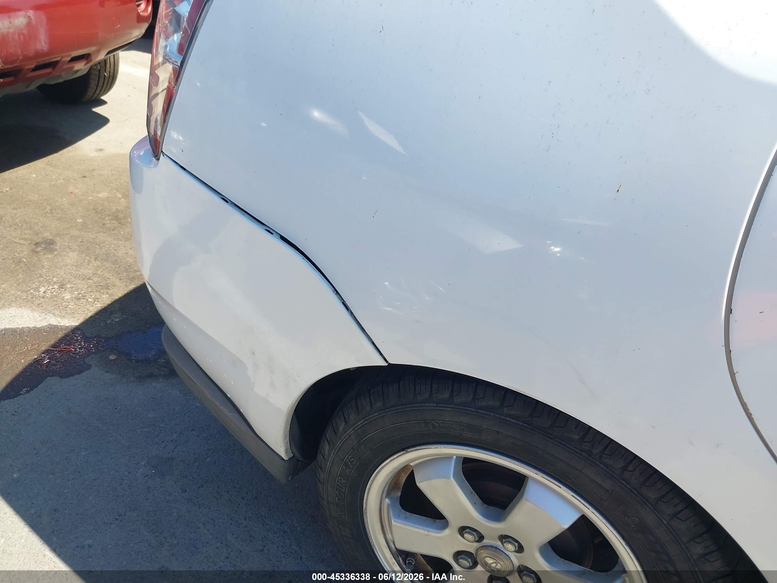 2008 Toyota Prius   Белый vin: JTDKB20U983348858