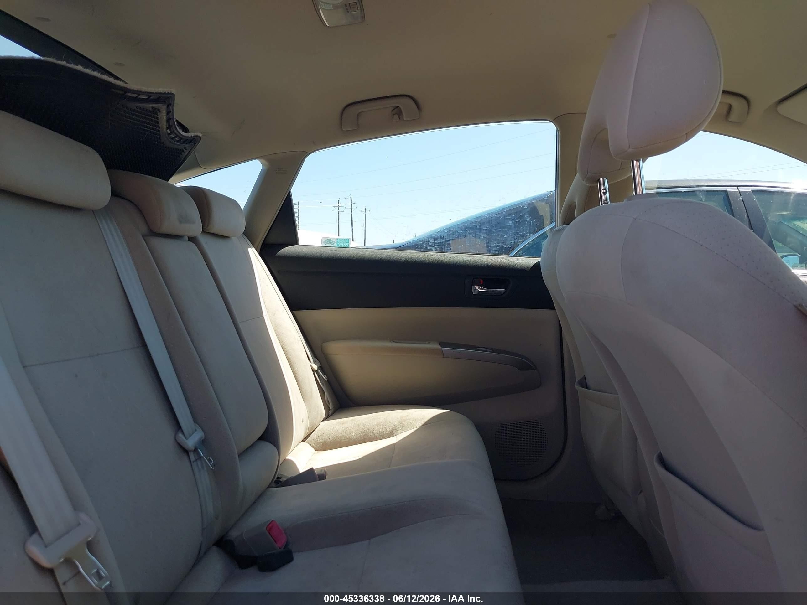 2008 Toyota Prius   Белый vin: JTDKB20U983348858