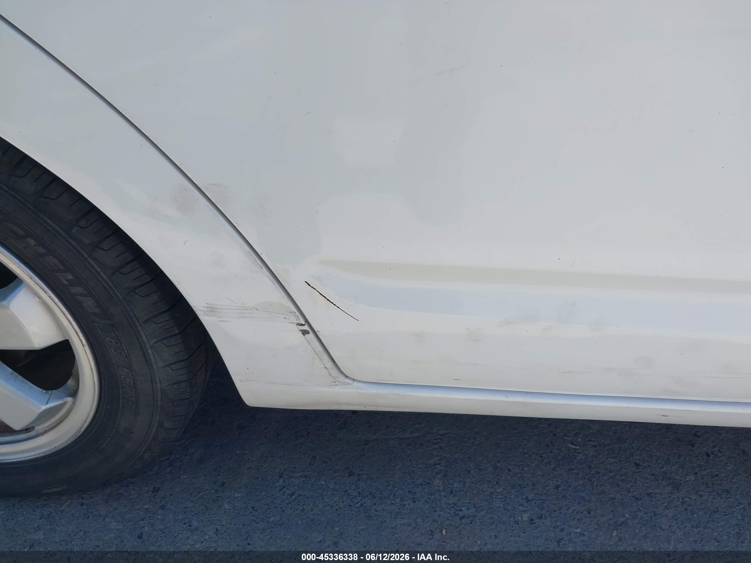 2008 Toyota Prius   Белый vin: JTDKB20U983348858