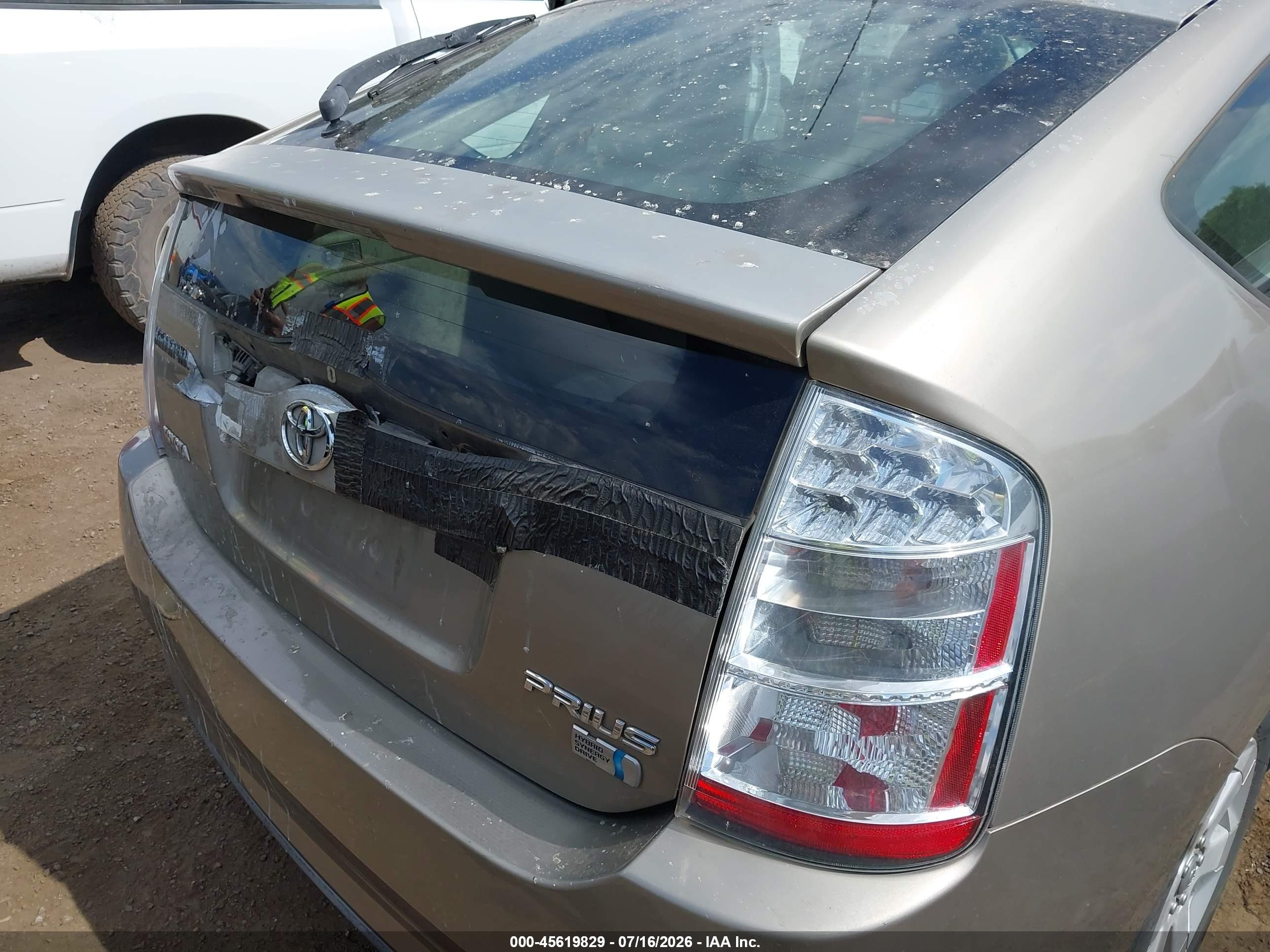 2008 Toyota Prius   Brown vin: JTDKB20U983355048