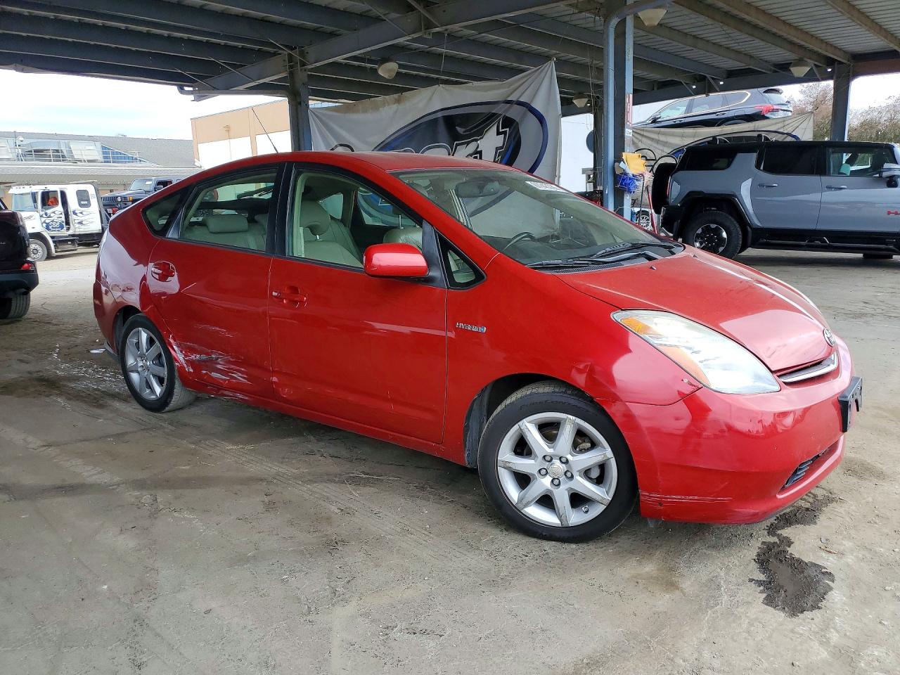 2008 Toyota Prius Touring Red vin: JTDKB20U983367152