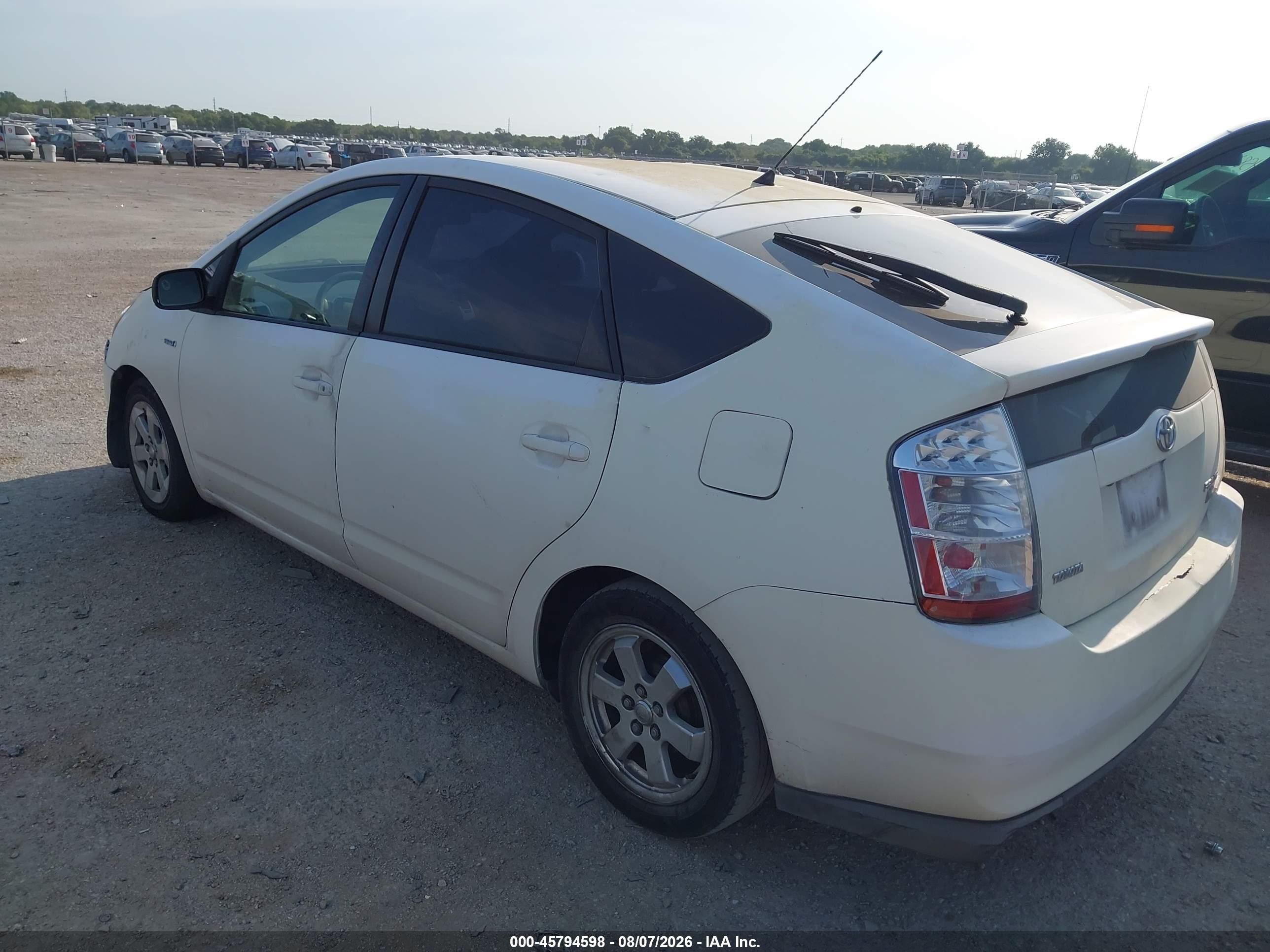 2008 Toyota Prius   White vin: JTDKB20U983412378