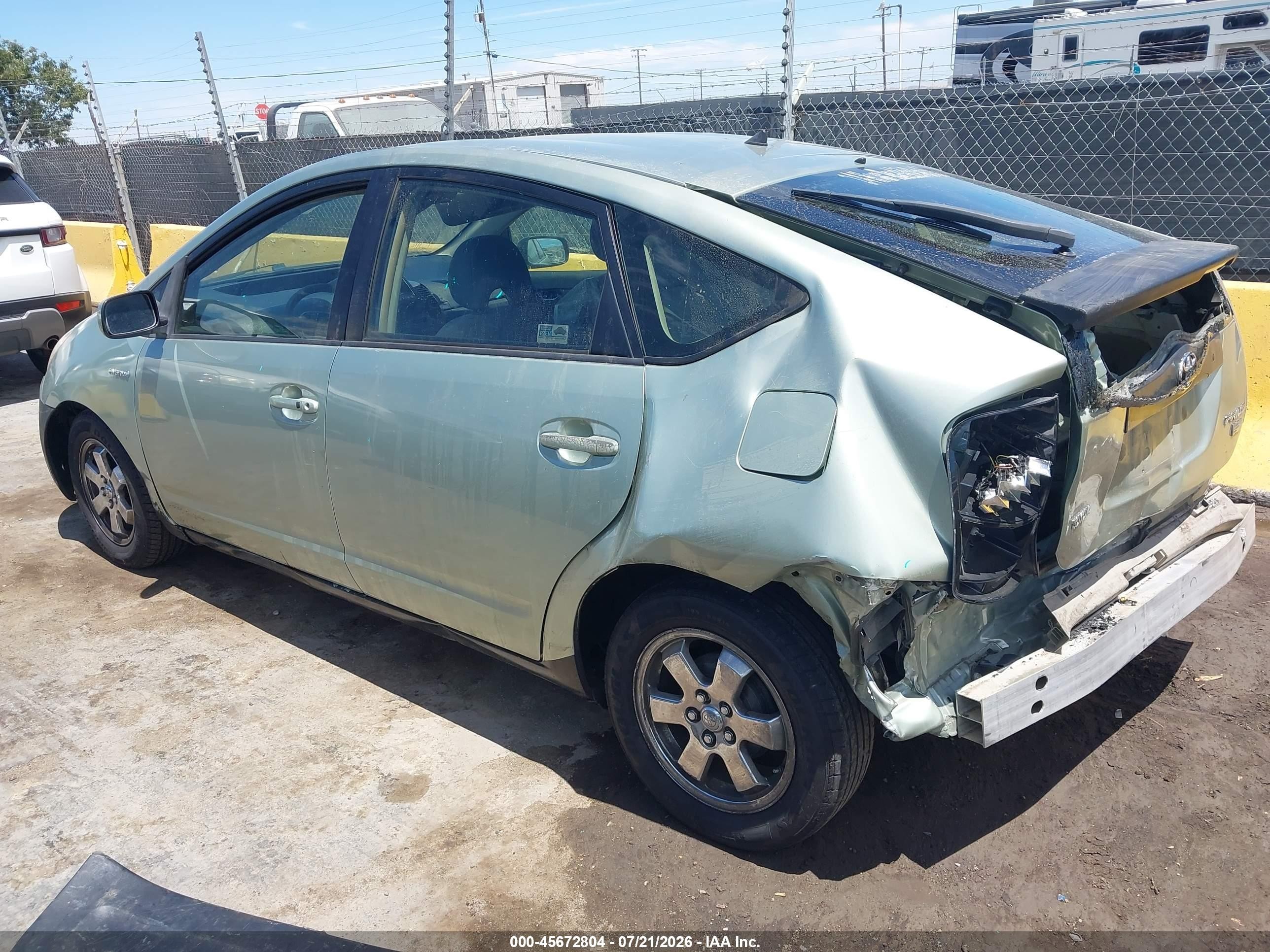 2008 Toyota Prius   Зеленый vin: JTDKB20U983413398