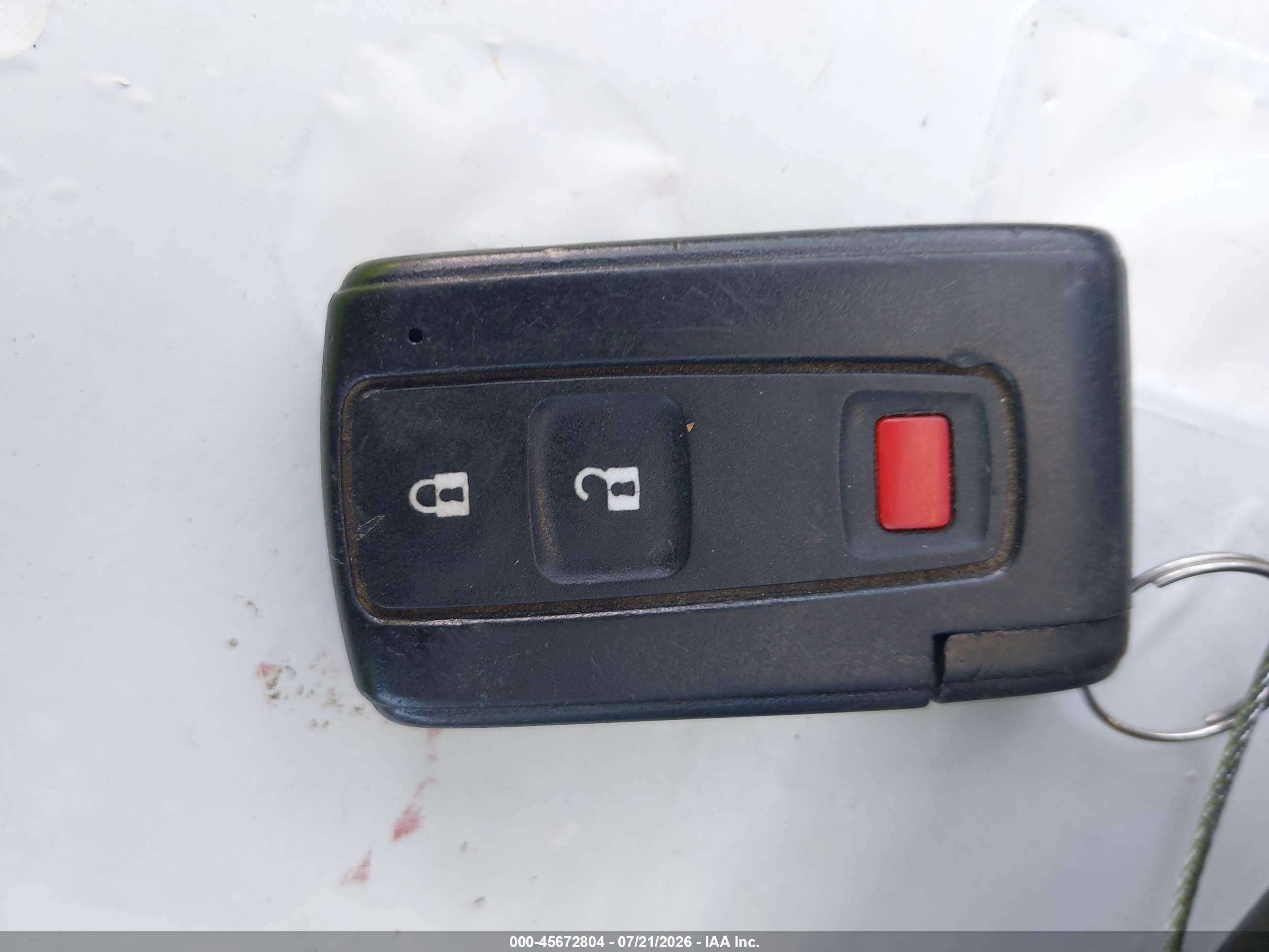 2008 Toyota Prius   Зеленый vin: JTDKB20U983413398