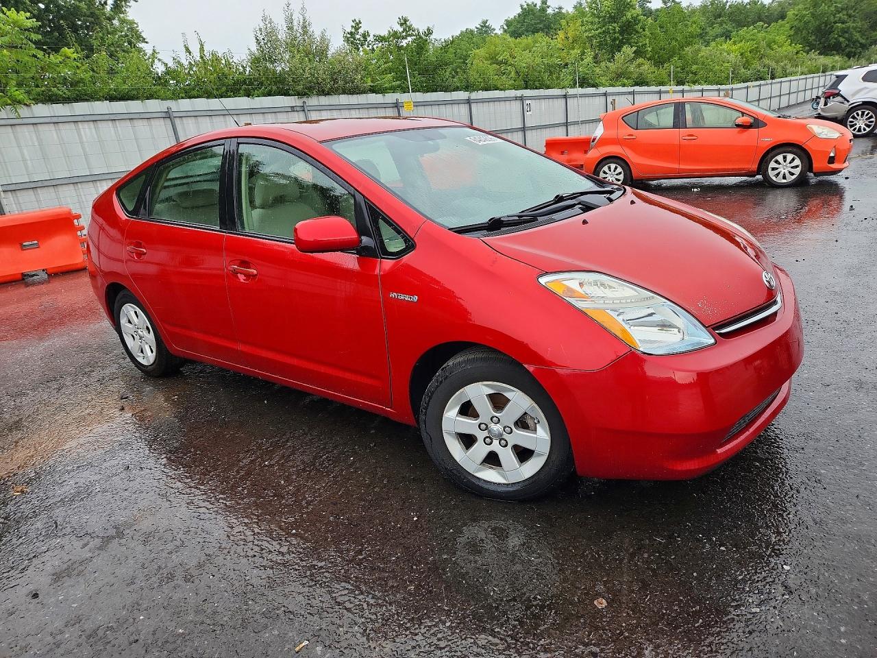 2008 Toyota Prius Base Красный vin: JTDKB20U983430668