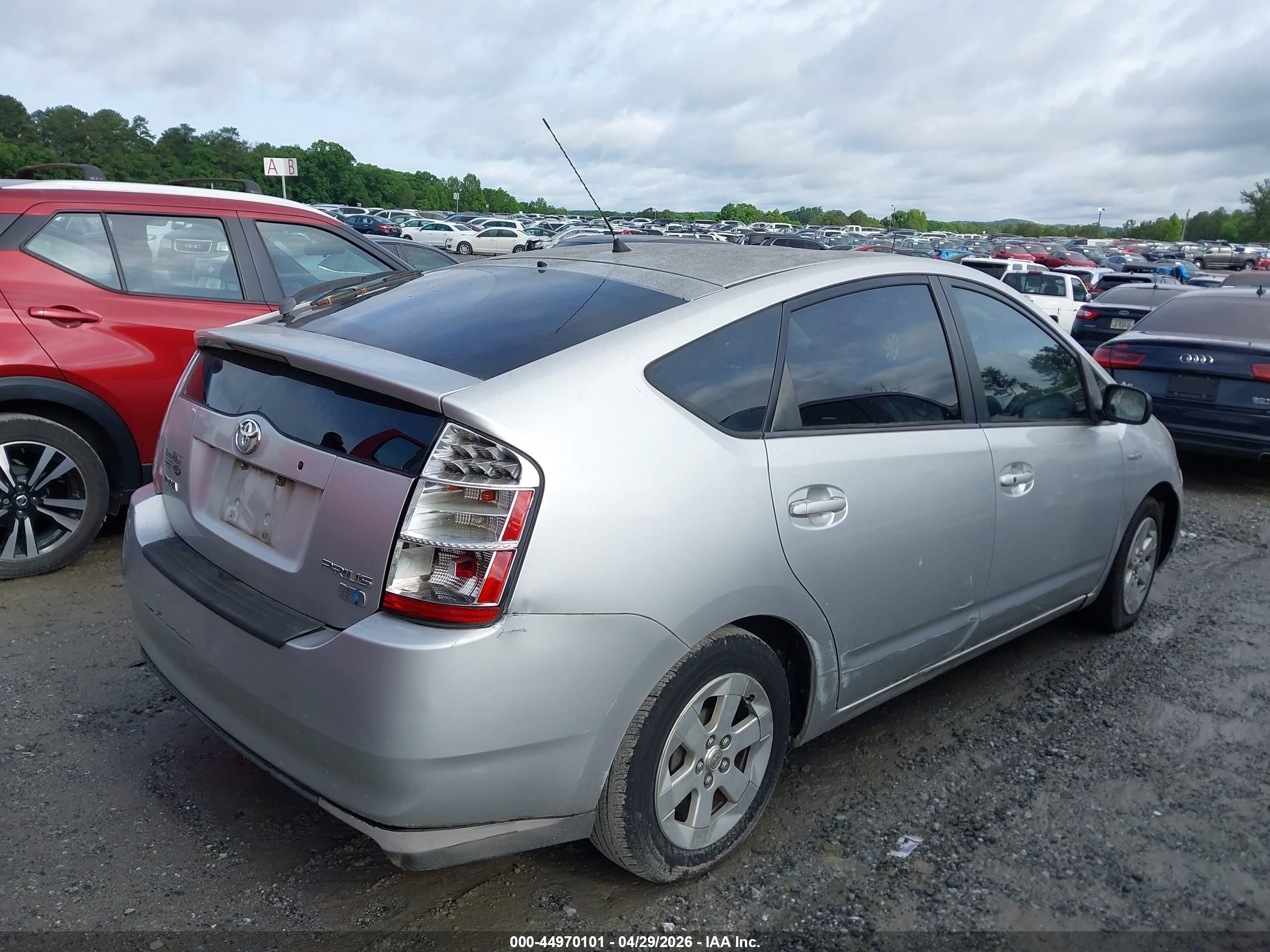 2008 Toyota Prius   Silver vin: JTDKB20U983436017
