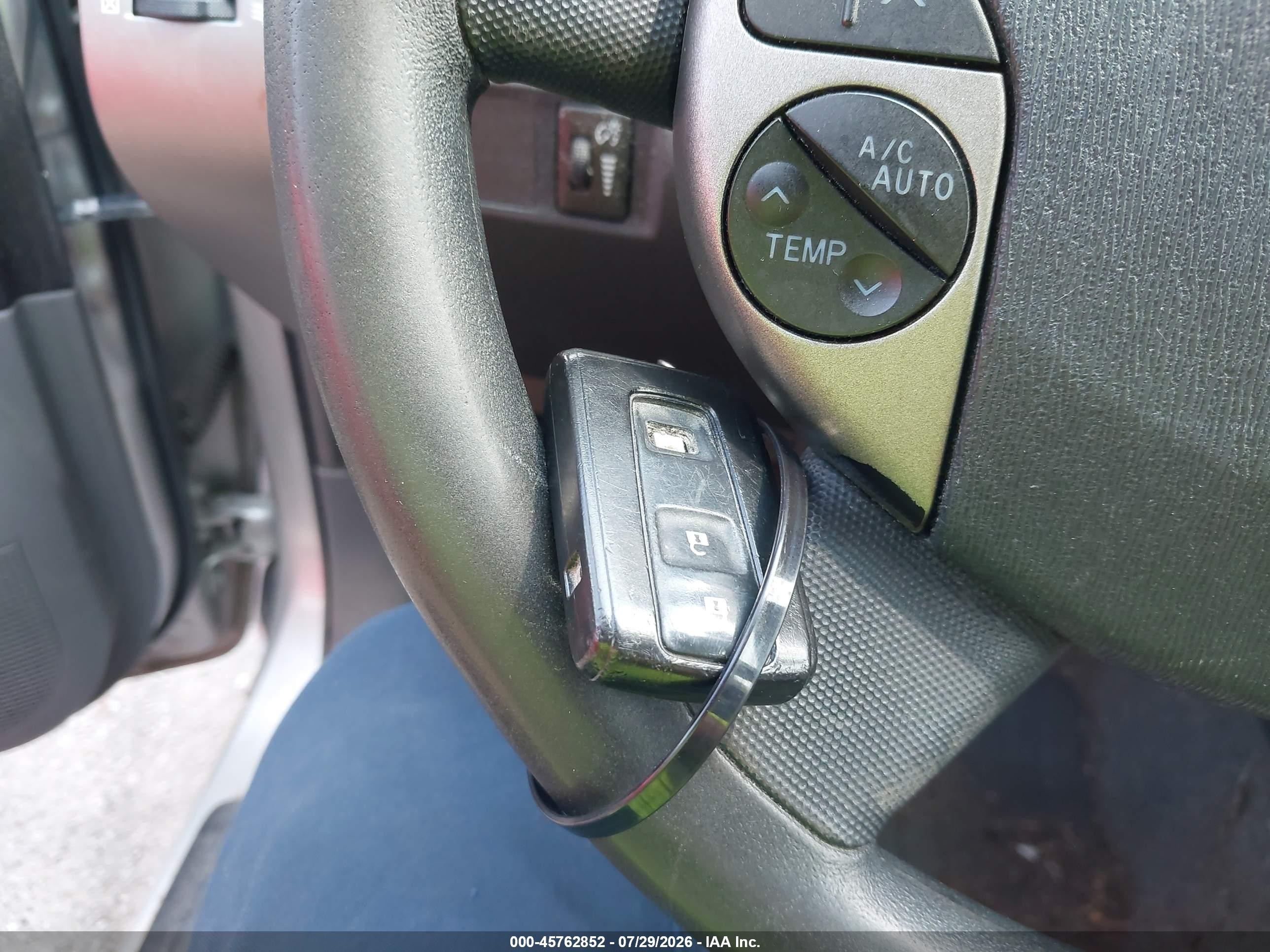 2008 Toyota Prius   Silver vin: JTDKB20U983443016