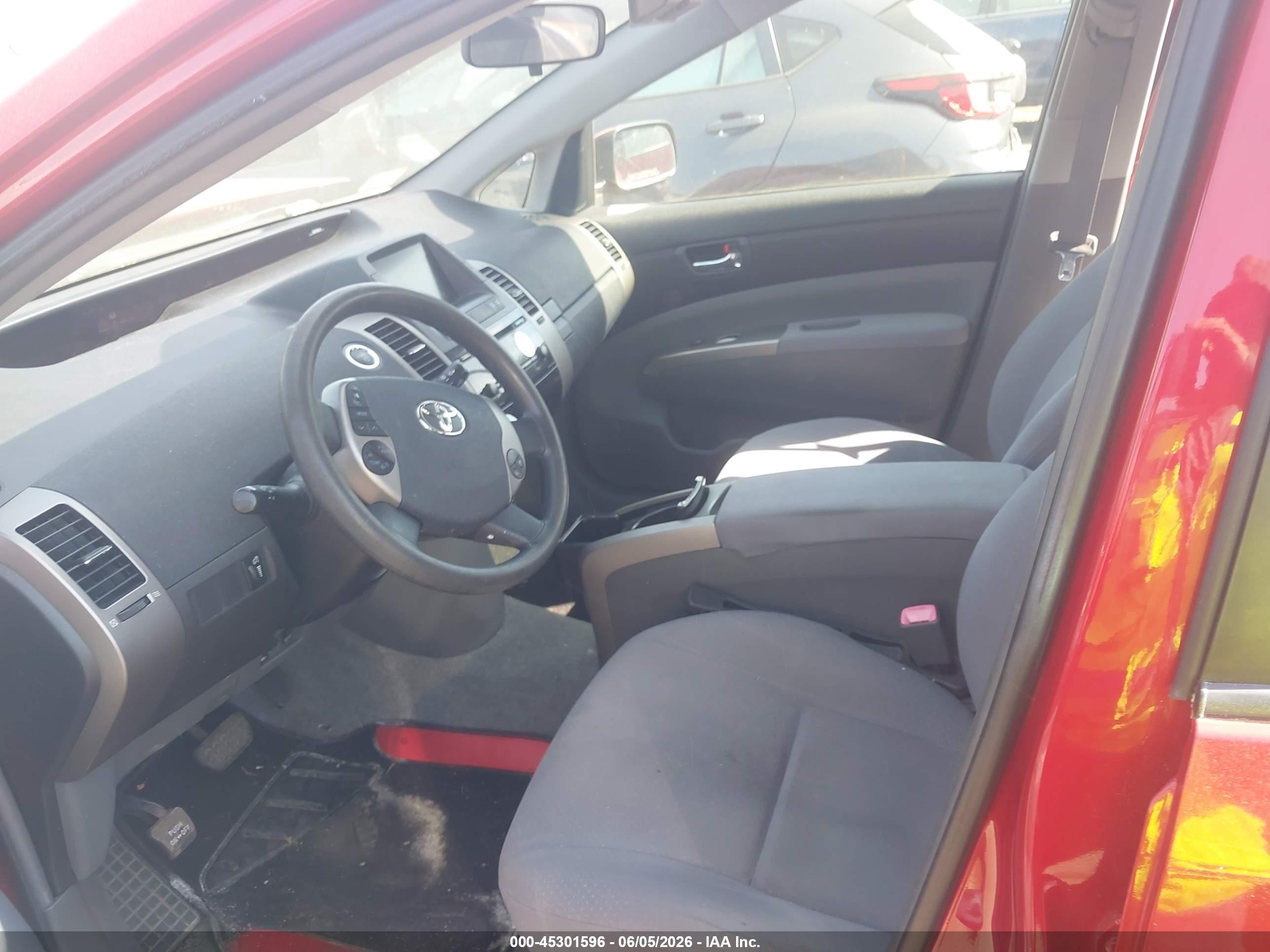 2008 Toyota Prius   Red vin: JTDKB20U987723754